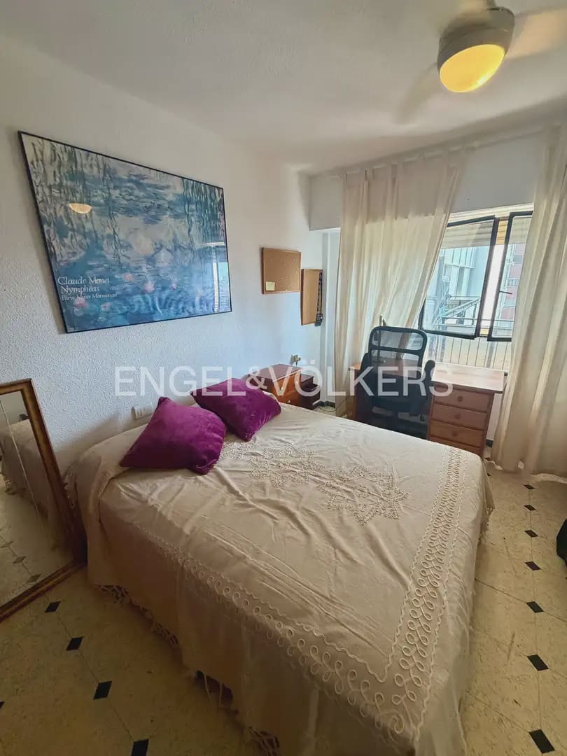 4 soveværelse Lejlighed til leje i Valencia by - € 1.750 (Ref: 9977947)