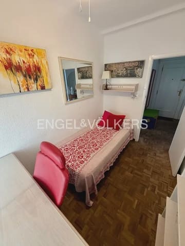 4 soveværelse Lejlighed til leje i Ciutat Universitaria, Valencia by - € 1.750 (Ref: 9977947)