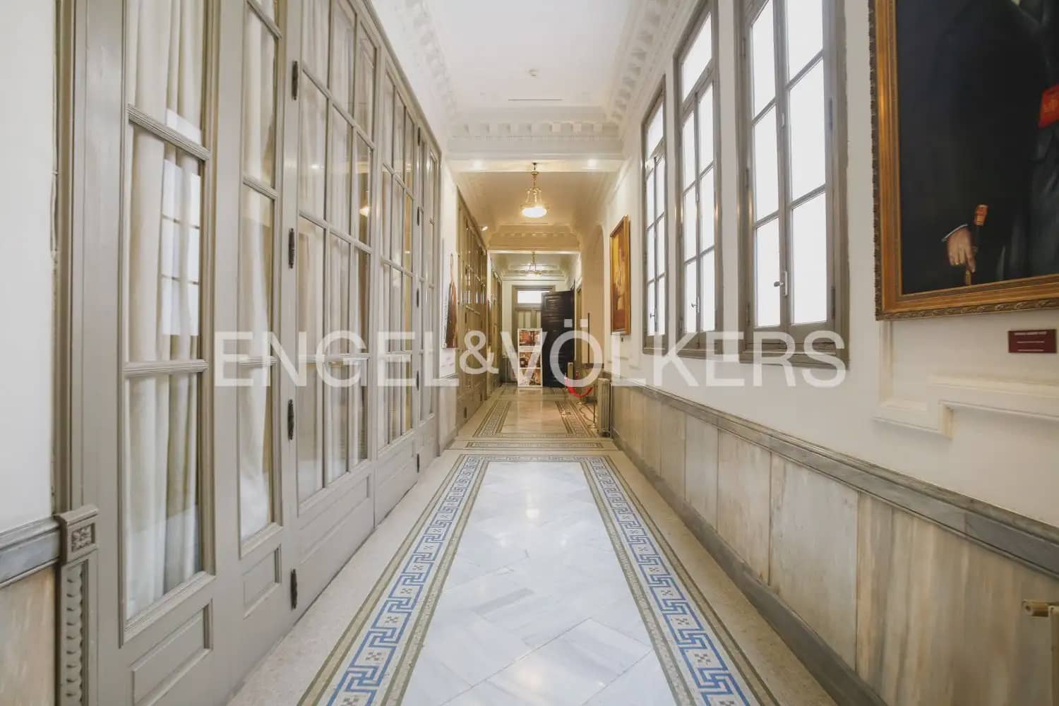 3 bedroom Flat for rent in Valencia city - € 1,900 (Ref: 9978006)