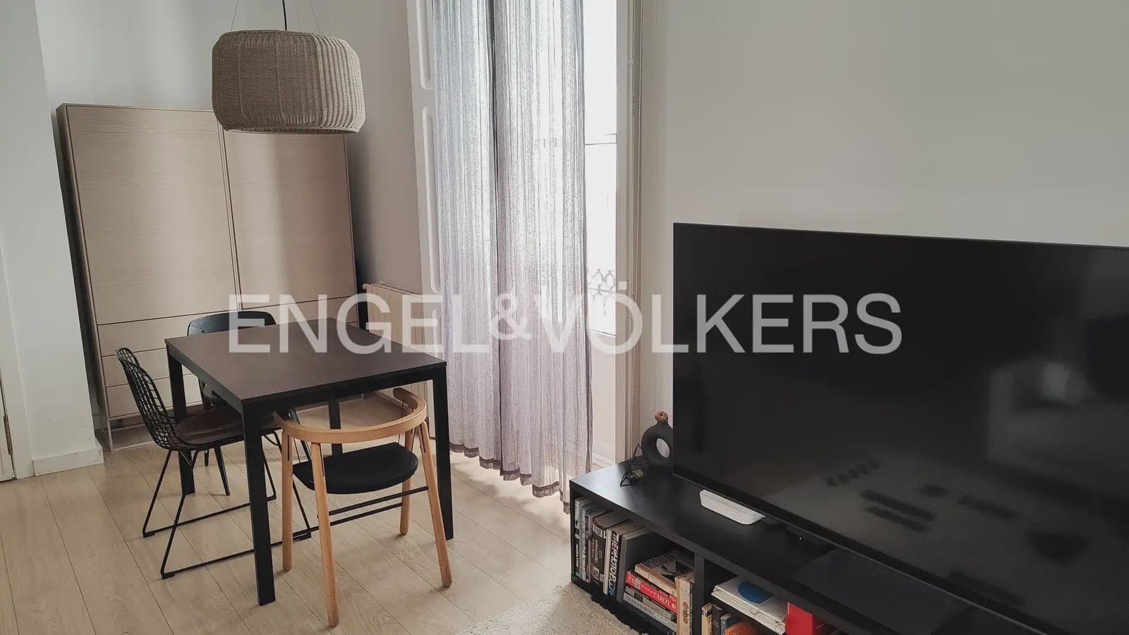 3 bedroom Flat for rent in Valencia city - € 1,900 (Ref: 9978006)
