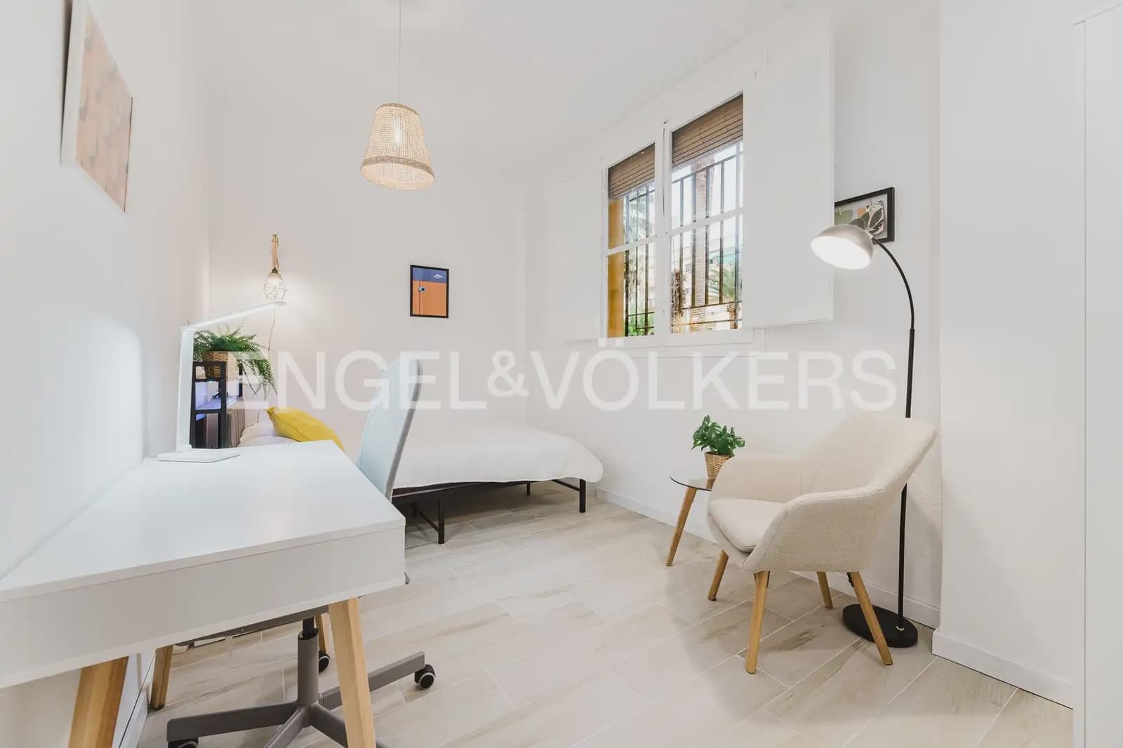 4 Zimmer Wohnung zu vermieten in Valencia Stadt - 2.000 € (Ref: 9978007)