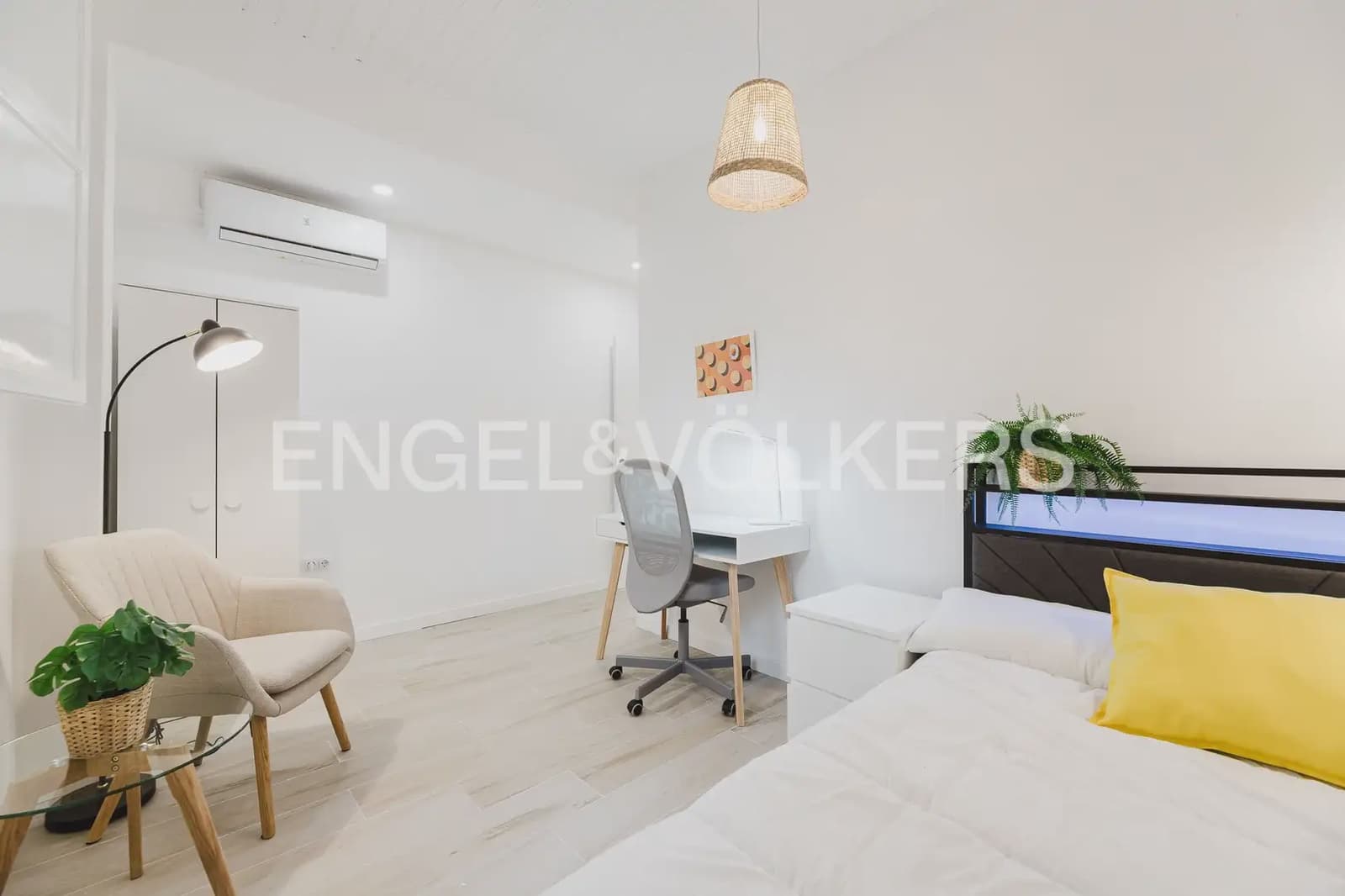 4 Zimmer Wohnung zu vermieten in Valencia Stadt - 2.000 € (Ref: 9978007)