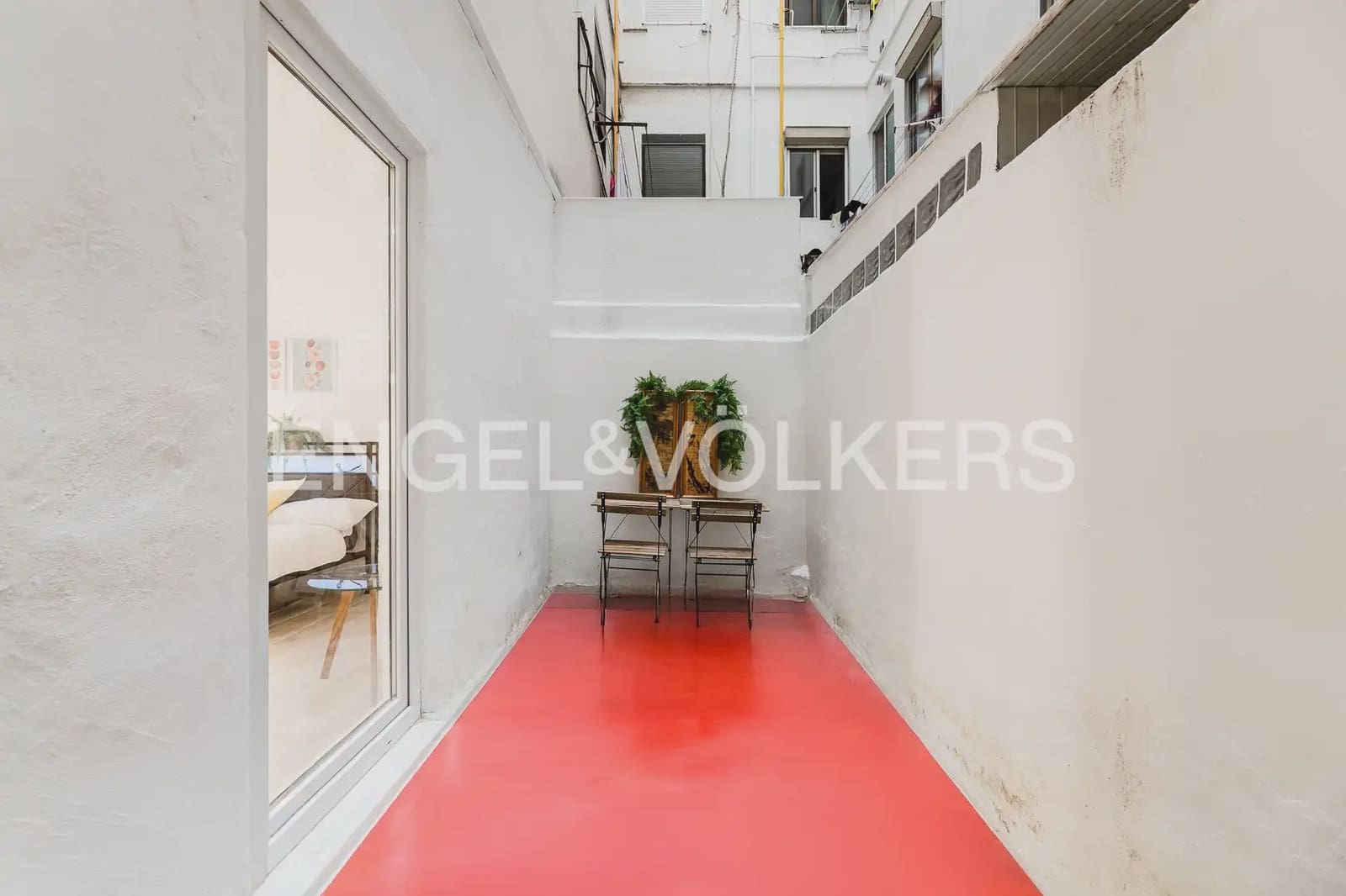 4 Zimmer Wohnung zu vermieten in Valencia Stadt - 2.000 € (Ref: 9978007)