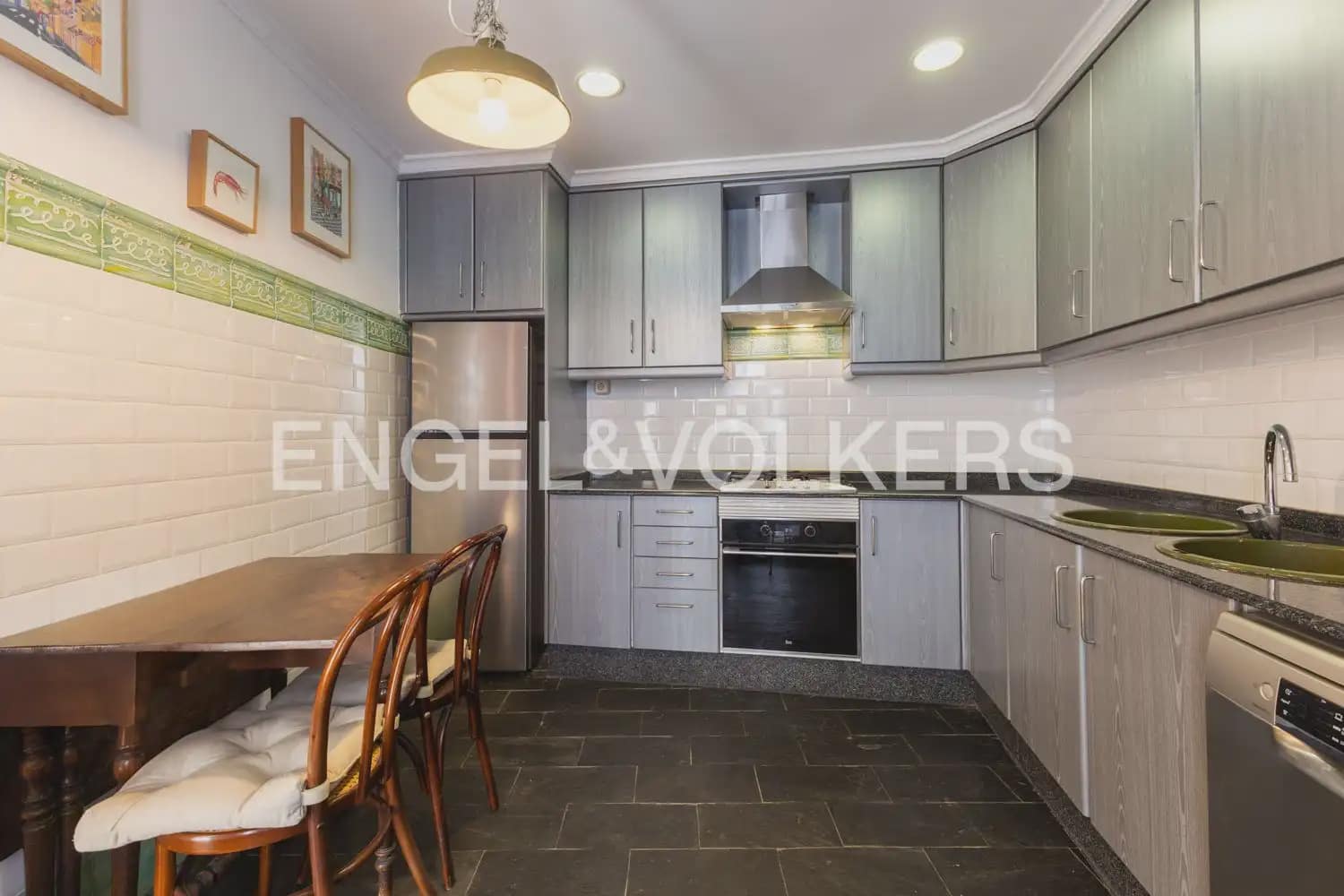 3 slaapkamer Flat te koop in Valencia stad - € 535.000 (Ref: 9978009)
