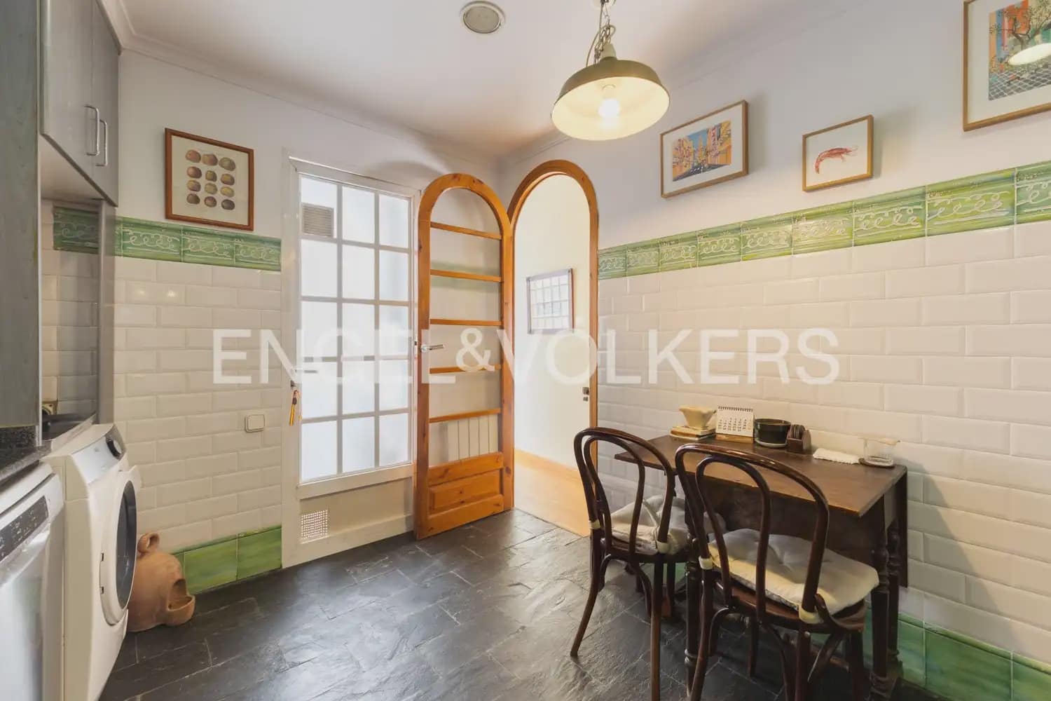3 slaapkamer Flat te koop in Valencia stad - € 535.000 (Ref: 9978009)