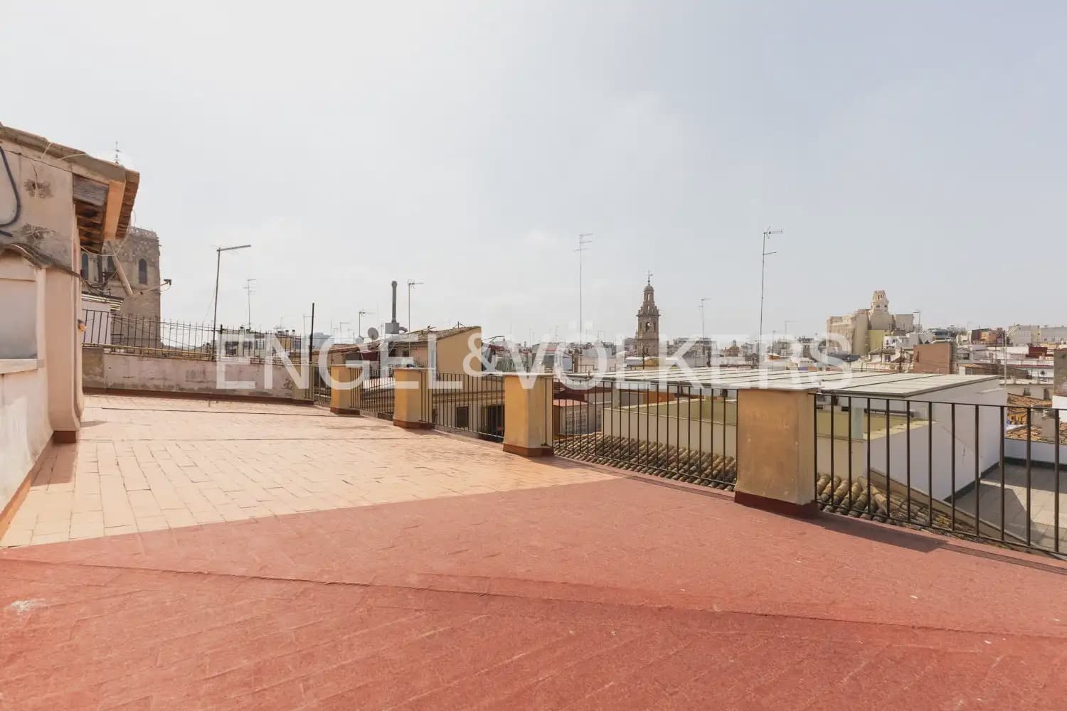 3 slaapkamer Flat te koop in Valencia stad - € 535.000 (Ref: 9978009)