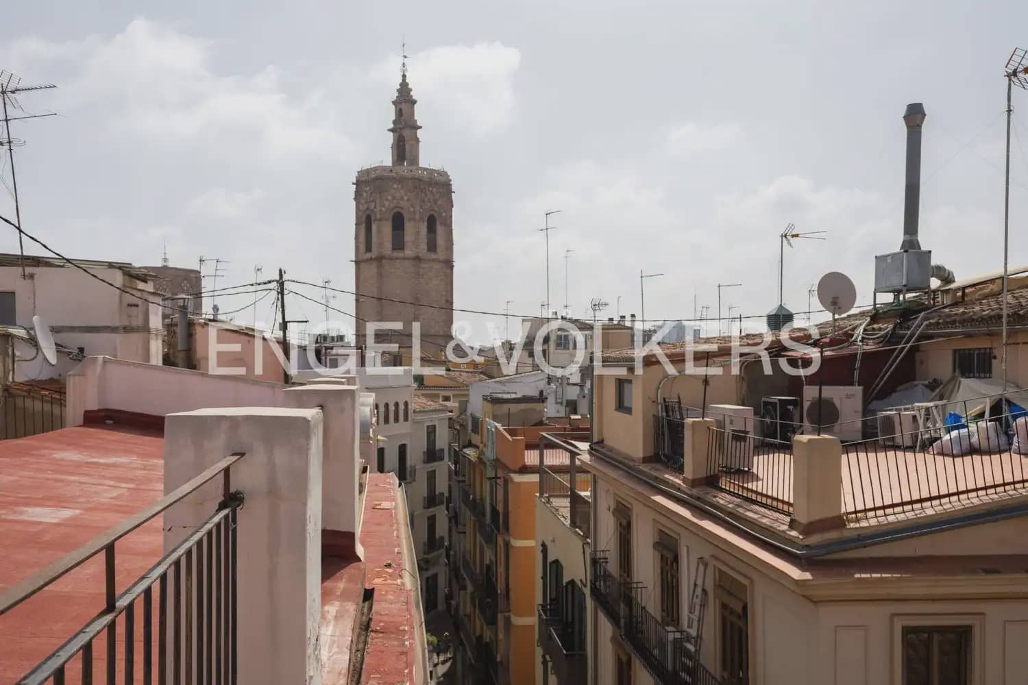 3 slaapkamer Flat te koop in Valencia stad - € 535.000 (Ref: 9978009)