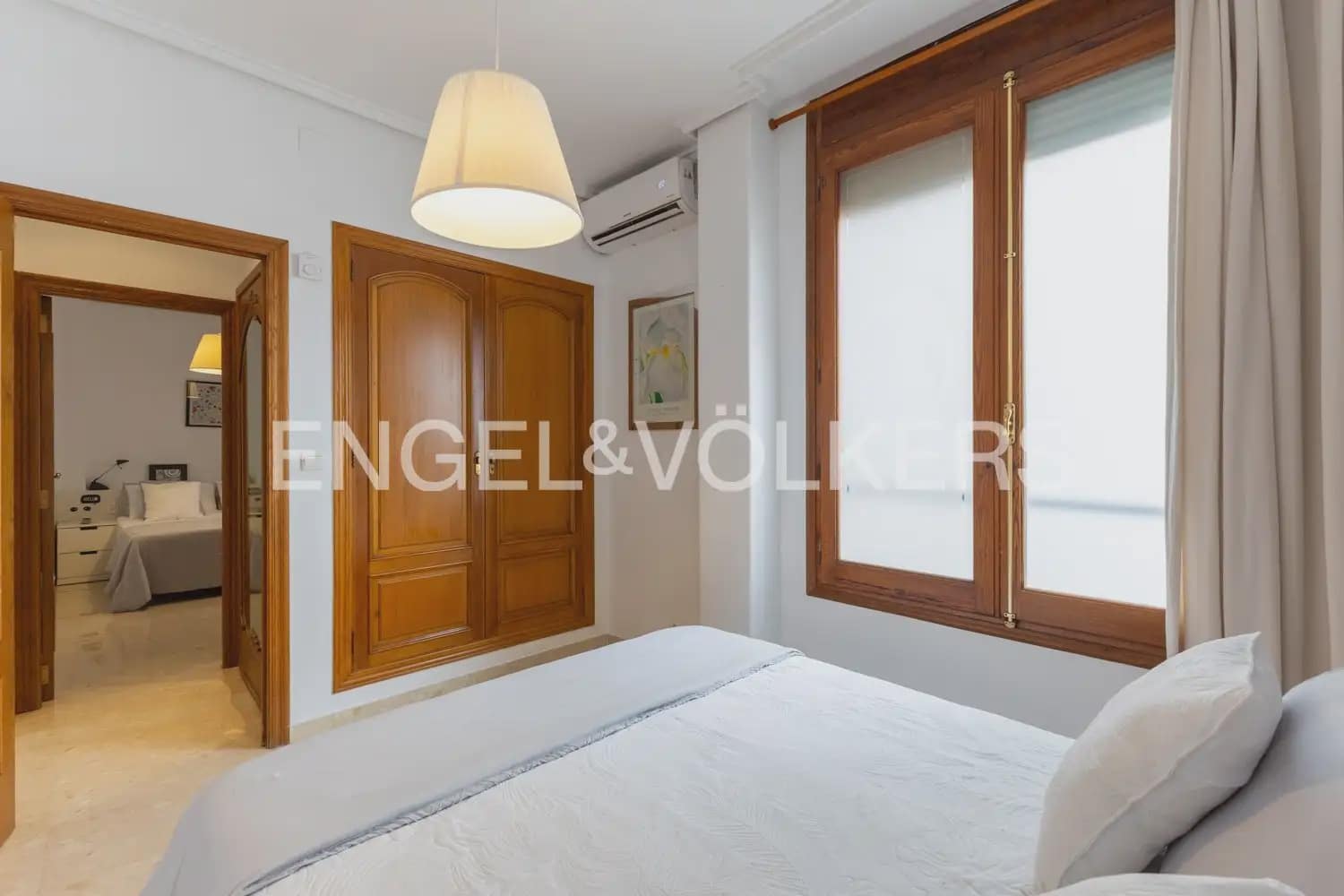 3 bedroom Flat for rent in Valencia city - € 2,300 (Ref: 9978010)