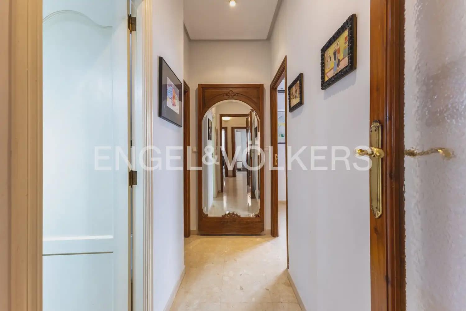 3 bedroom Flat for rent in Valencia city - € 2,300 (Ref: 9978010)
