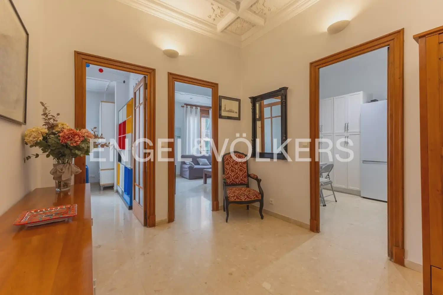 3 bedroom Flat for rent in Valencia city - € 2,300 (Ref: 9978010)