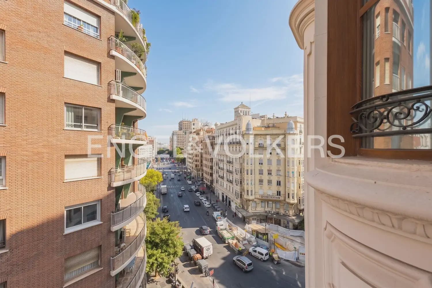 3 bedroom Flat for rent in Valencia city - € 2,300 (Ref: 9978010)