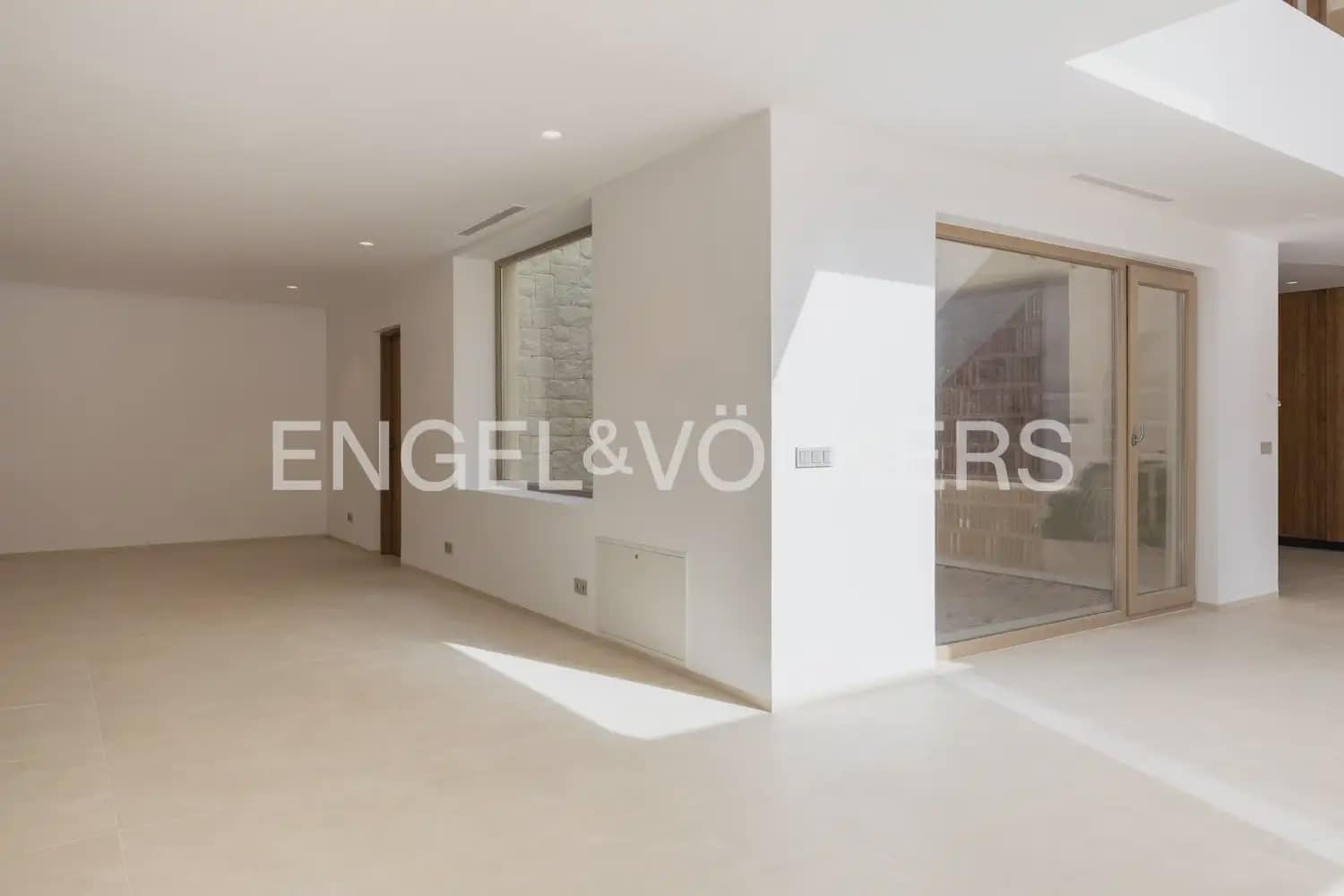 4 soverom Villa til salgs i Javea / Xabia med svømmebasseng garasje - € 1 800 000 (Ref: 9978011)