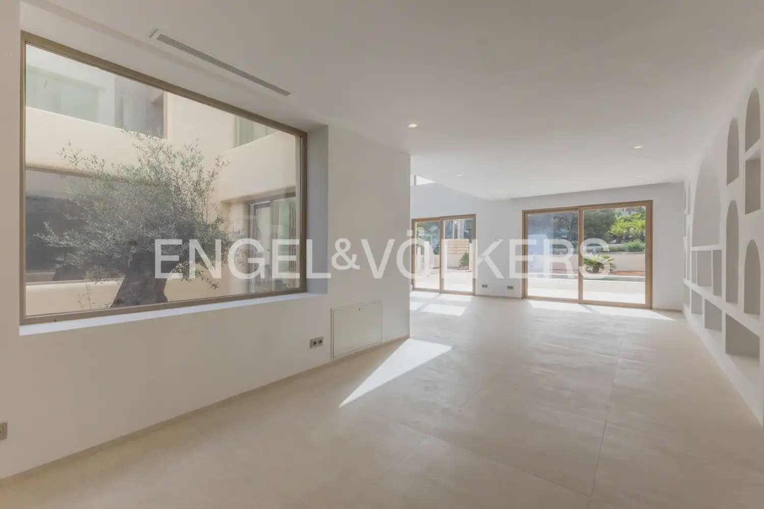 4 soverom Villa til salgs i Javea / Xabia med svømmebasseng garasje - € 1 800 000 (Ref: 9978011)