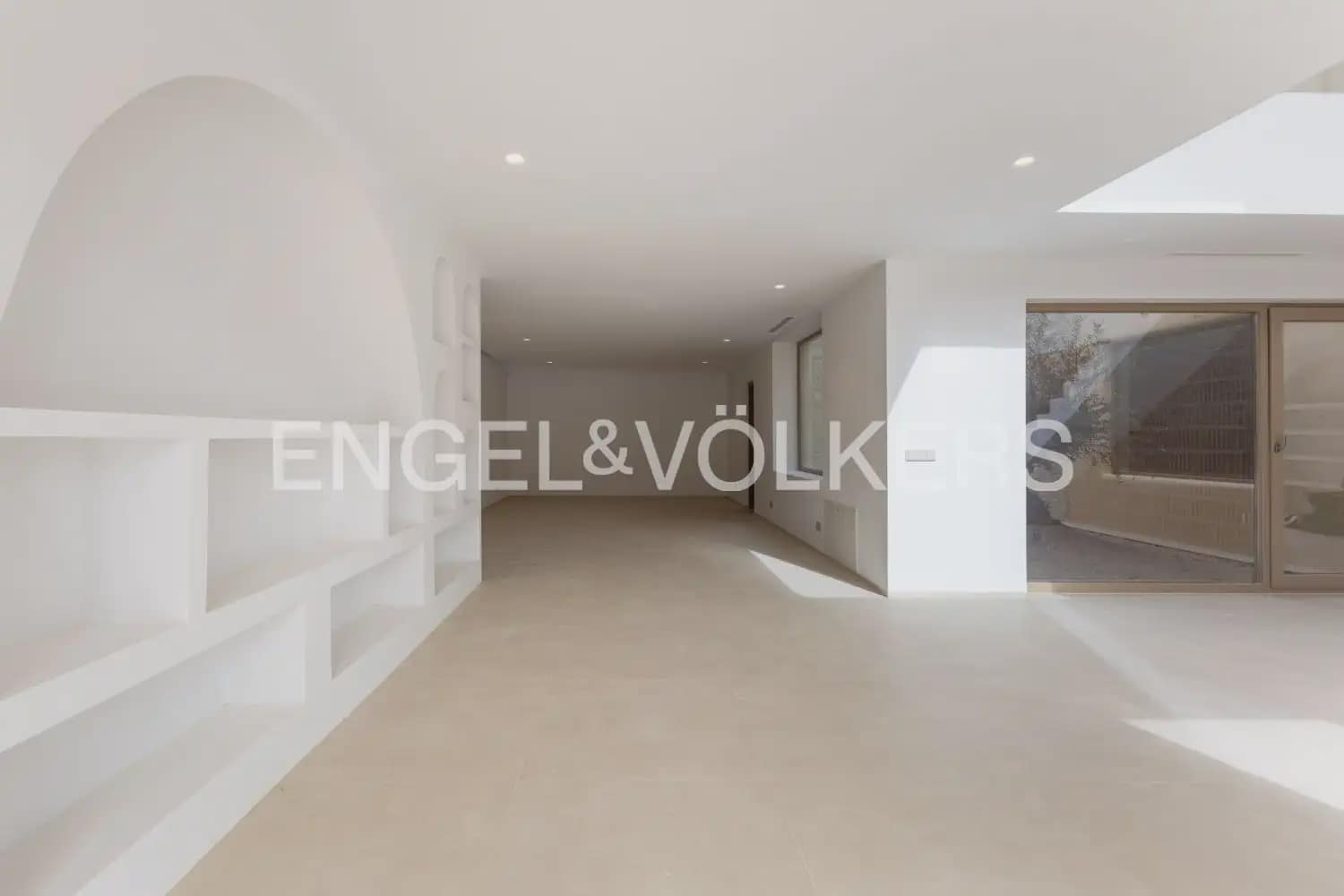 4 soverom Villa til salgs i Javea / Xabia med svømmebasseng garasje - € 1 800 000 (Ref: 9978011)