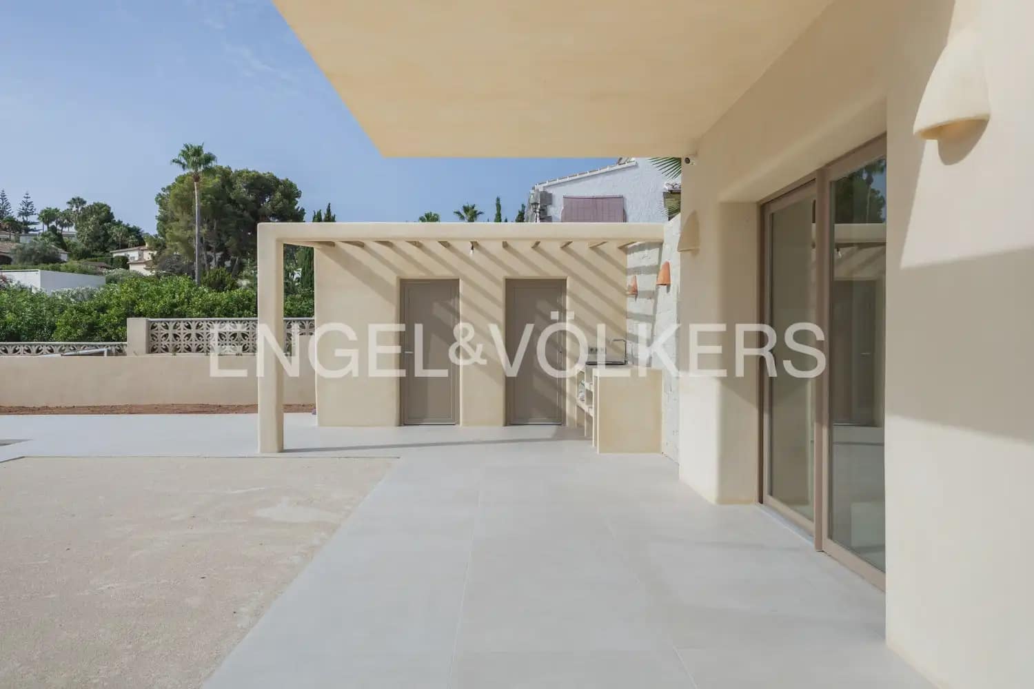 4 soverom Villa til salgs i Javea / Xabia med svømmebasseng garasje - € 1 800 000 (Ref: 9978011)