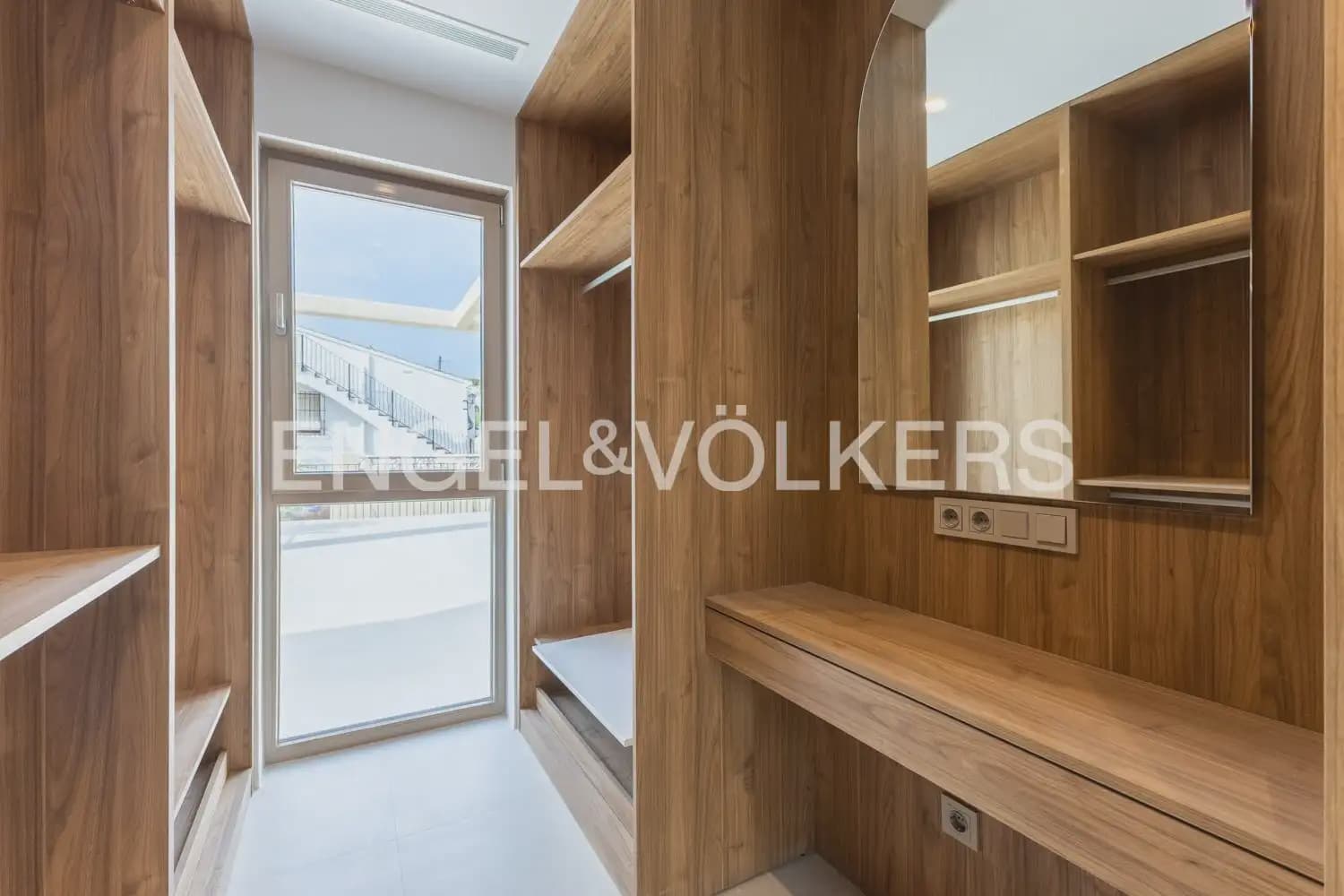 4 soverom Villa til salgs i Javea / Xabia med svømmebasseng garasje - € 1 800 000 (Ref: 9978011)