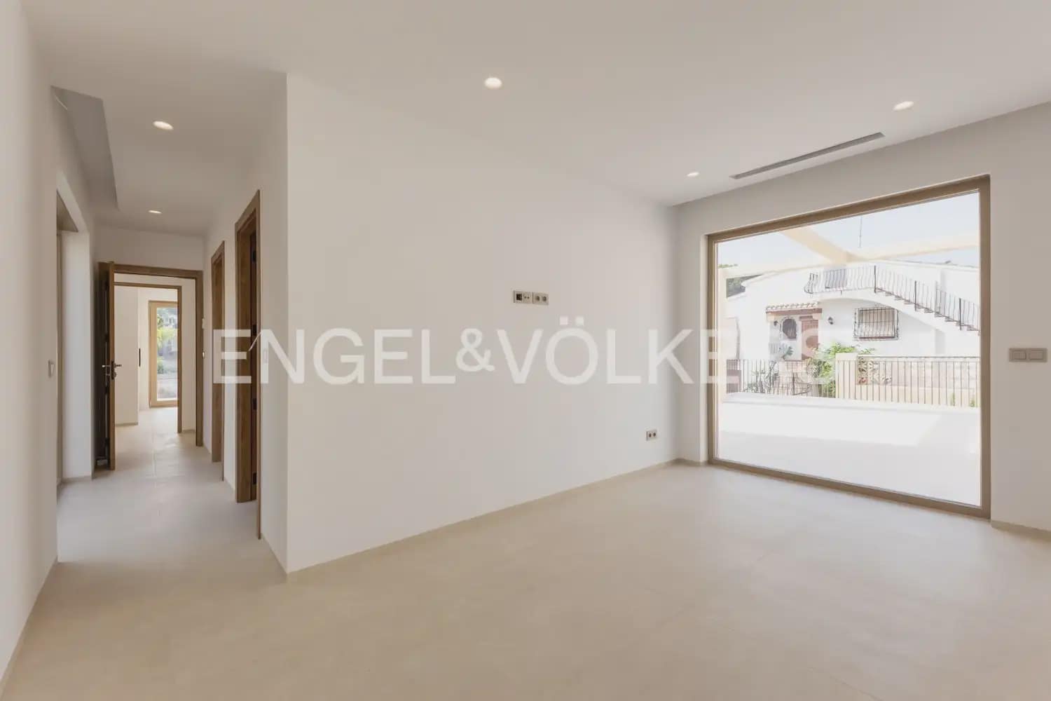 4 soverom Villa til salgs i Javea / Xabia med svømmebasseng garasje - € 1 800 000 (Ref: 9978011)