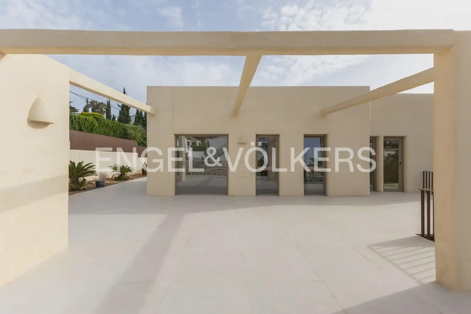 4 soverom Villa til salgs i Javea / Xabia med svømmebasseng garasje - € 1 800 000 (Ref: 9978011)