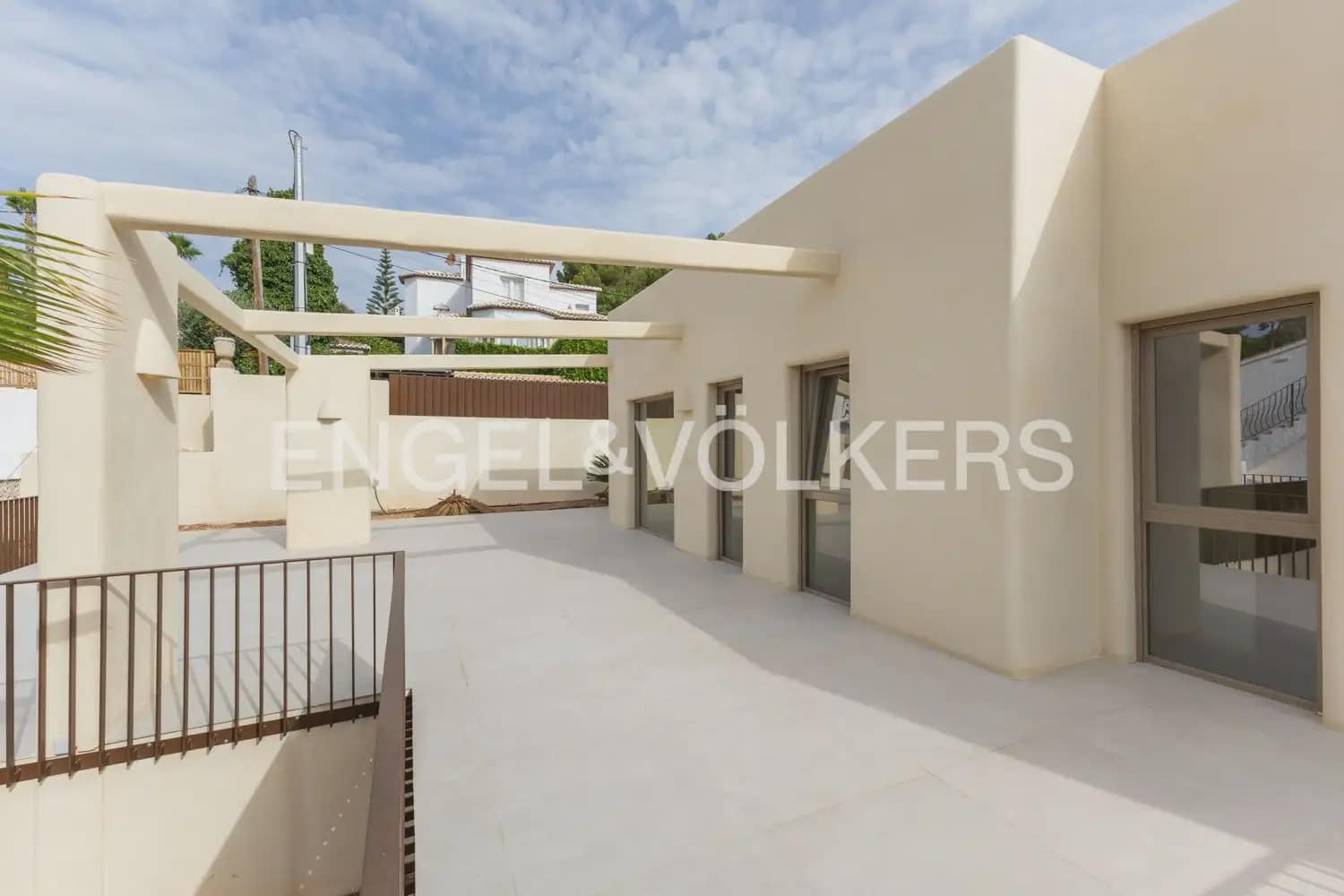 4 soverom Villa til salgs i Javea / Xabia med svømmebasseng garasje - € 1 800 000 (Ref: 9978011)