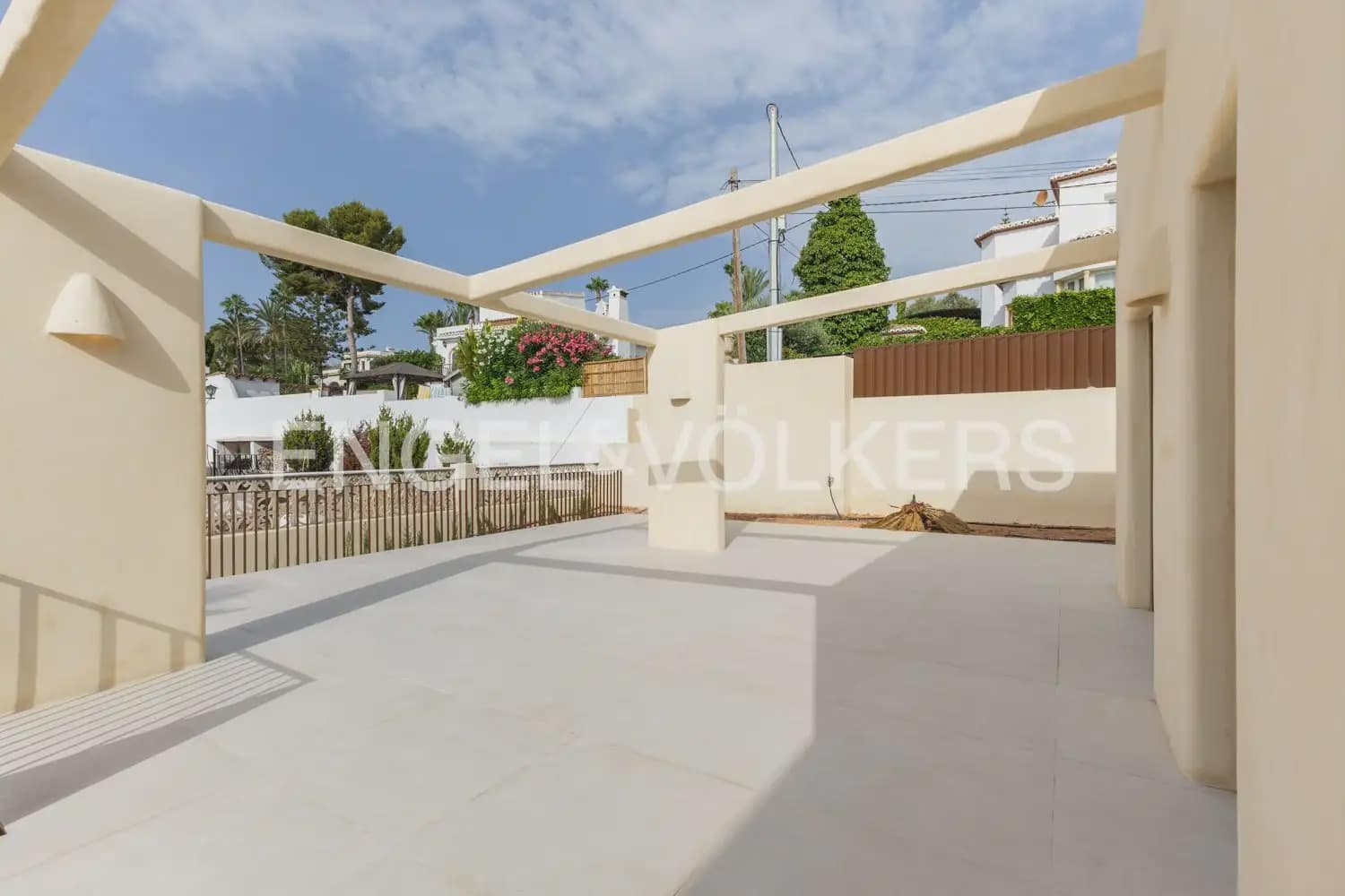 4 soverom Villa til salgs i Javea / Xabia med svømmebasseng garasje - € 1 800 000 (Ref: 9978011)