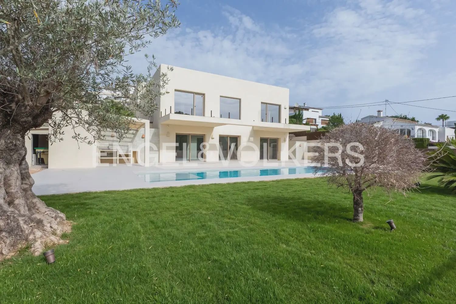 4 soverom Villa til salgs i Javea / Xabia med svømmebasseng garasje - € 1 800 000 (Ref: 9978011)