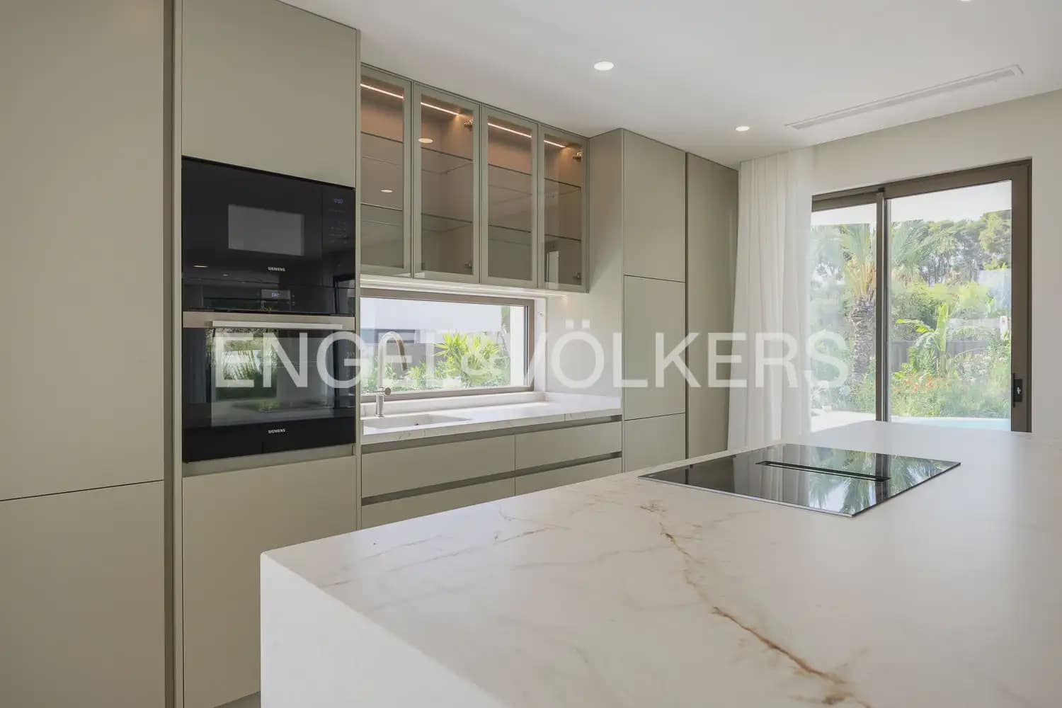 3 sypialnia Willa na sprzedaż w Javea / Xabia z basenem garażem - 1 600 000 € (Ref: 9978012)