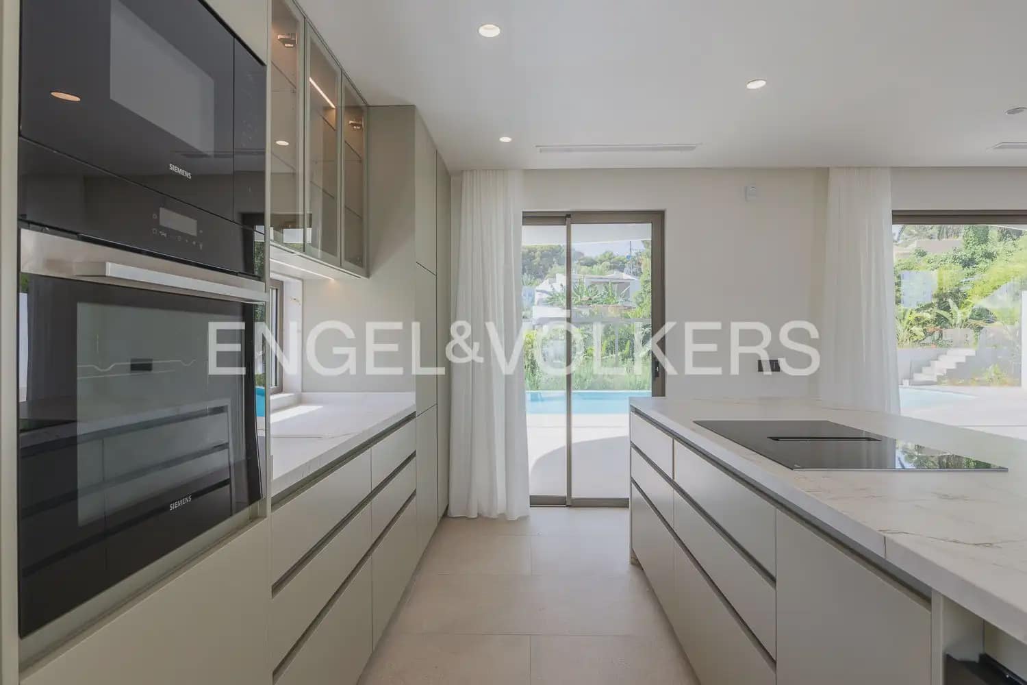 3 sypialnia Willa na sprzedaż w Javea / Xabia z basenem garażem - 1 600 000 € (Ref: 9978012)