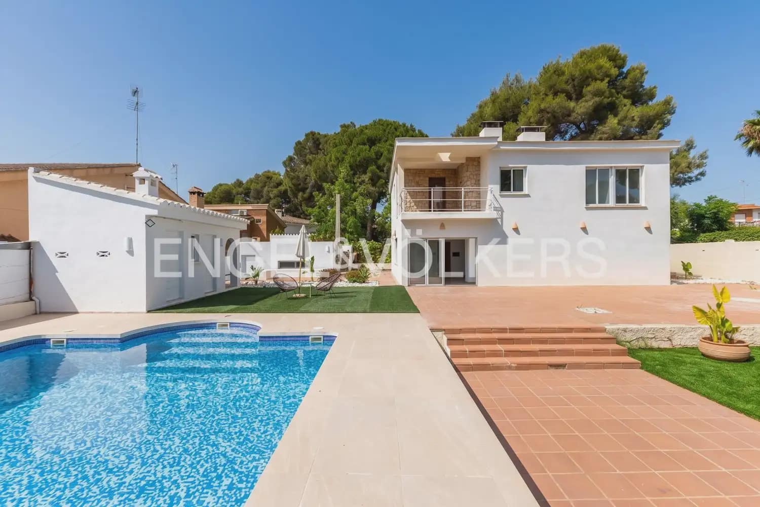 4 sypialnia Willa na sprzedaż w Paterna z basenem garażem - 669 000 € (Ref: 9978014)