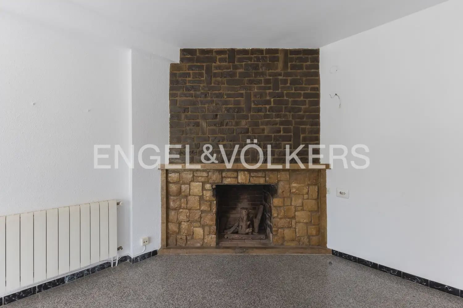 4 sypialnia Willa na sprzedaż w Paterna z basenem garażem - 669 000 € (Ref: 9978014)