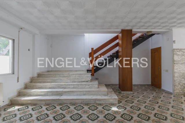 4 sypialnia Willa na sprzedaż w La Cañada, Paterna z basenem garażem - 669 000 € (Ref: 9978014)