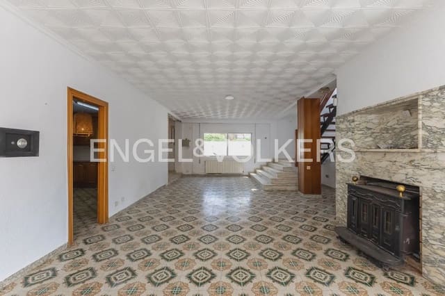 4 sypialnia Willa na sprzedaż w La Cañada, Paterna z basenem garażem - 669 000 € (Ref: 9978014)
