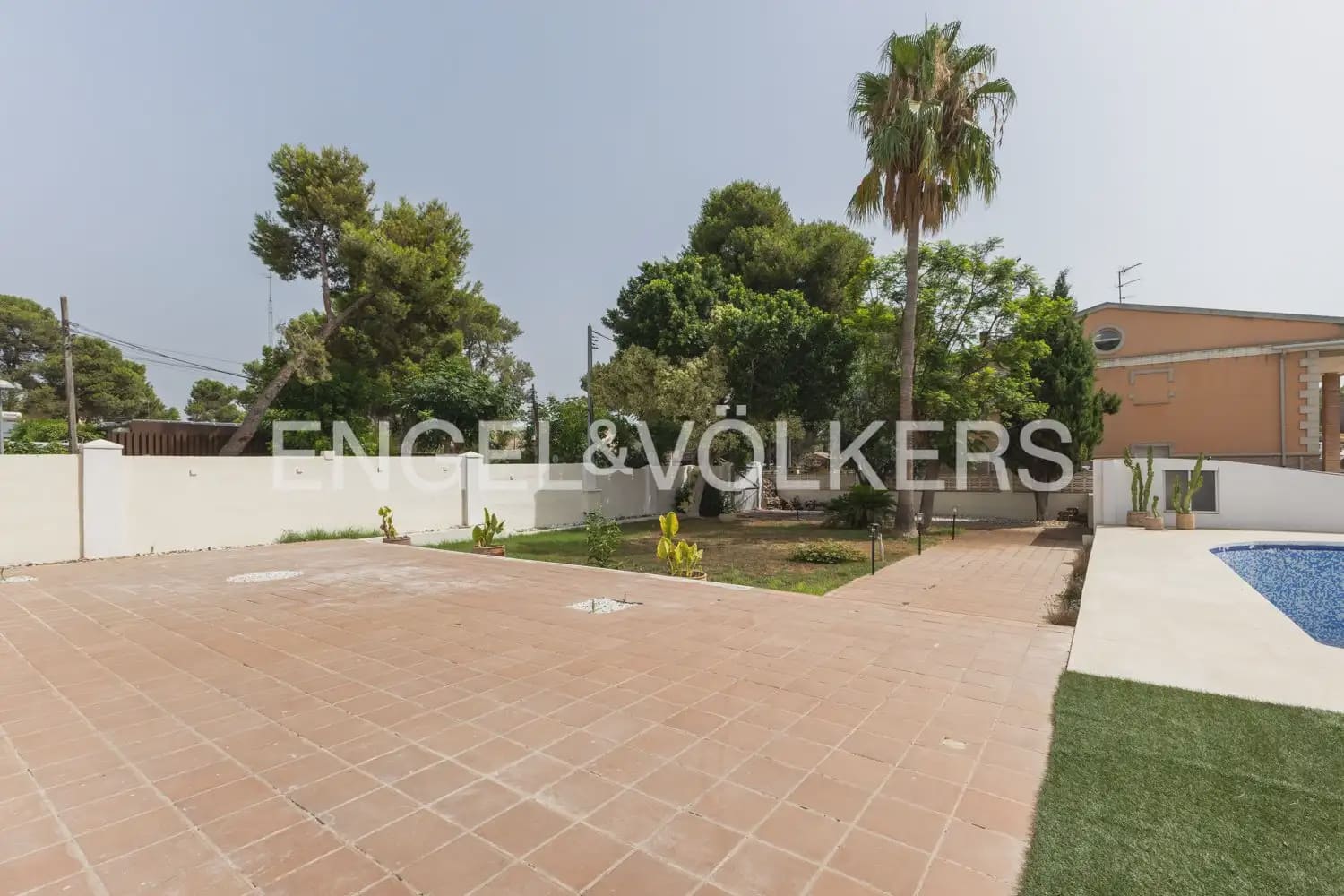 4 sypialnia Willa na sprzedaż w Paterna z basenem garażem - 669 000 € (Ref: 9978014)
