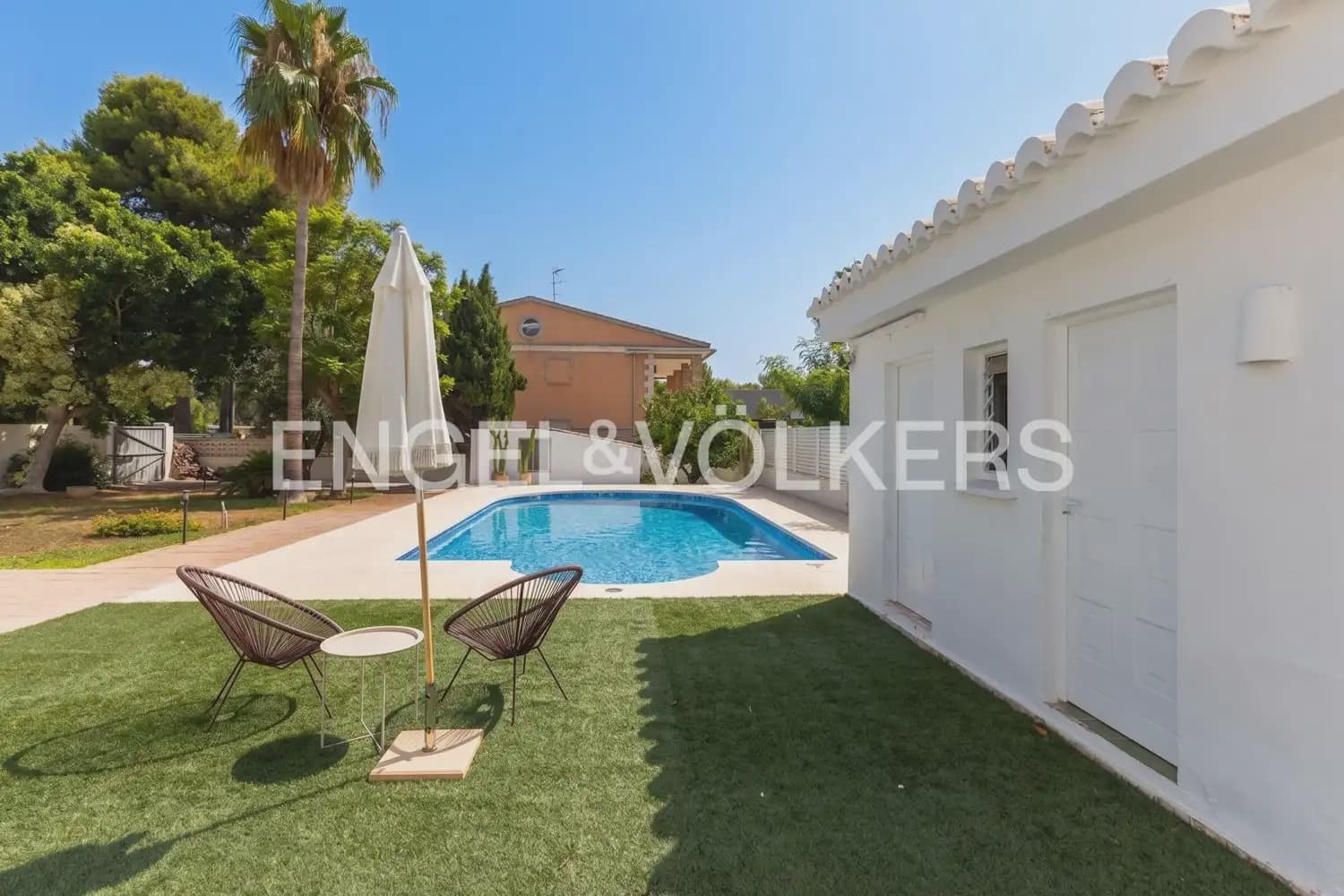 4 sypialnia Willa na sprzedaż w Paterna z basenem garażem - 669 000 € (Ref: 9978014)