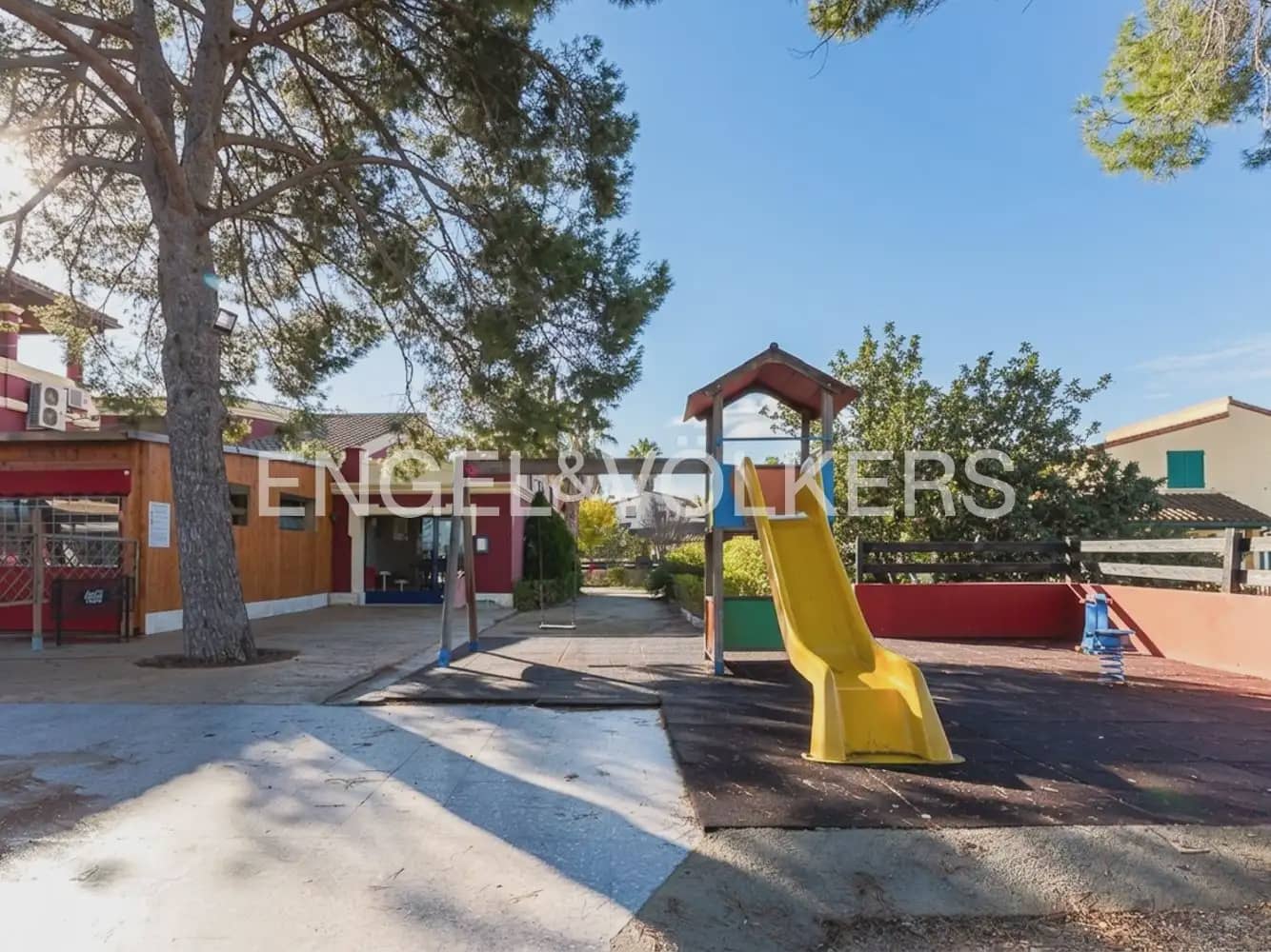 Pareado de 3 habitaciones en Riba-roja de Túria en venta con piscina garaje - 475.000 € (Ref: 9978048)