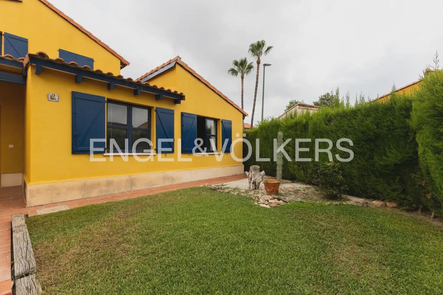 Pareado de 3 habitaciones en Riba-roja de Túria en venta con piscina garaje - 475.000 € (Ref: 9978048)
