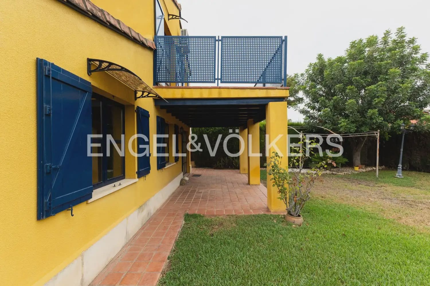 Pareado de 3 habitaciones en Riba-roja de Túria en venta con piscina garaje - 475.000 € (Ref: 9978048)