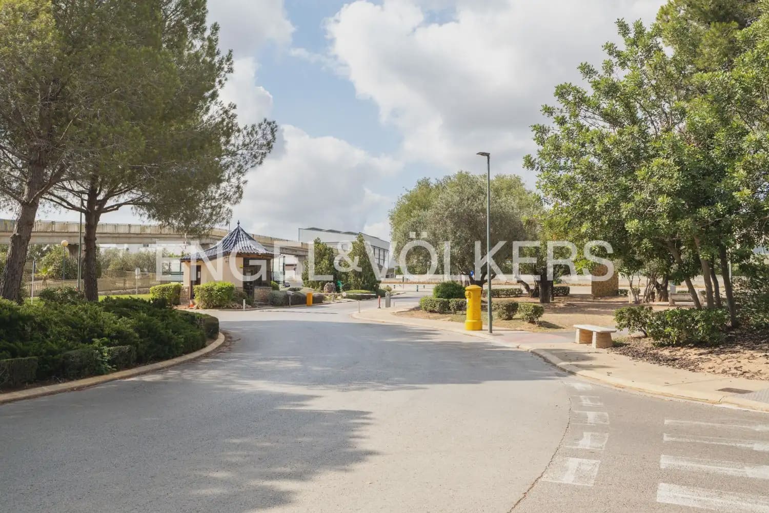 Pareado de 3 habitaciones en Riba-roja de Túria en venta con piscina garaje - 475.000 € (Ref: 9978048)