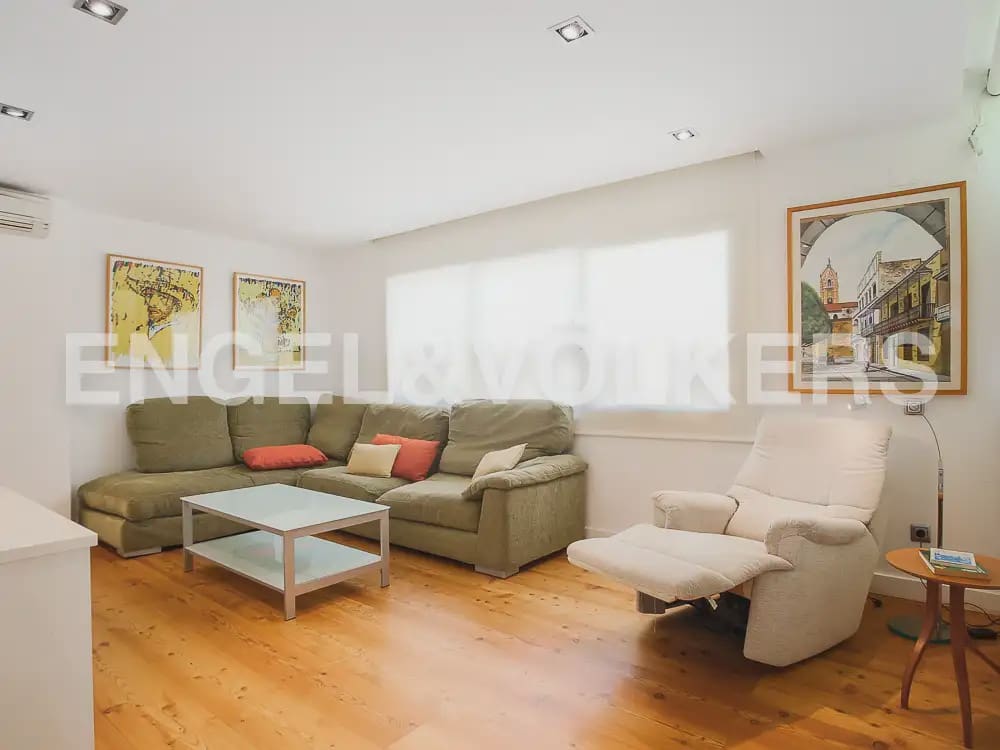 5 soveværelse Villa til leje i Betera med swimmingpool garage - € 5.500 (Ref: 9980525)
