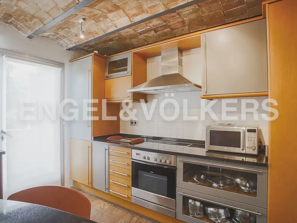 5 soveværelse Villa til leje i Betera med swimmingpool garage - € 5.500 (Ref: 9980525)