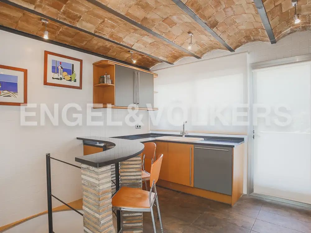 5 soveværelse Villa til leje i Betera med swimmingpool garage - € 5.500 (Ref: 9980525)