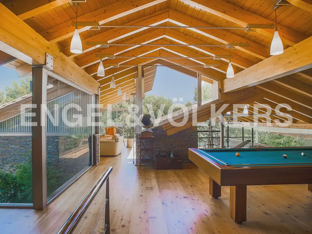 5 soveværelse Villa til leje i Betera med swimmingpool garage - € 5.500 (Ref: 9980525)