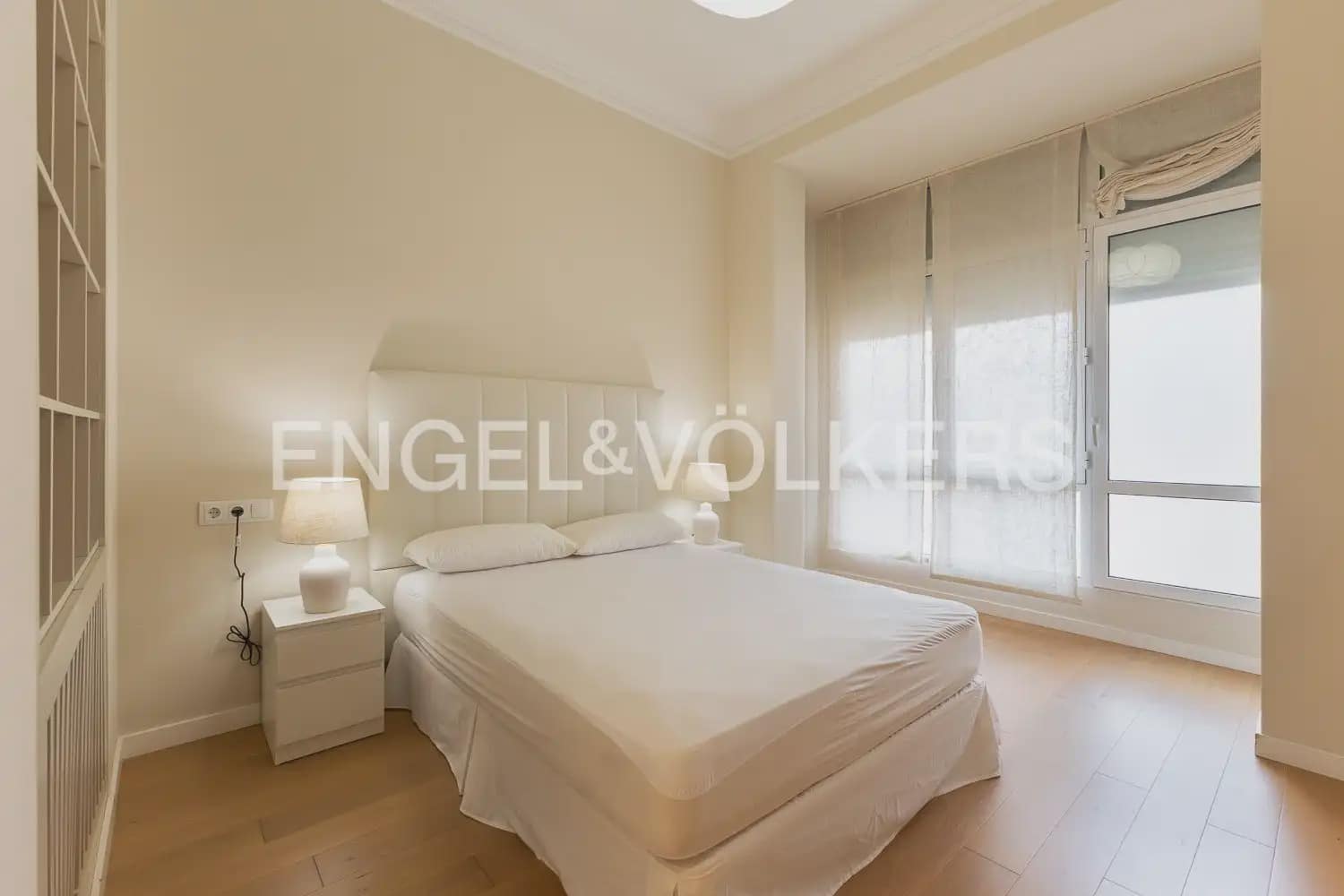 3 bedroom Flat for rent in Valencia city - € 2,800 (Ref: 9981308)