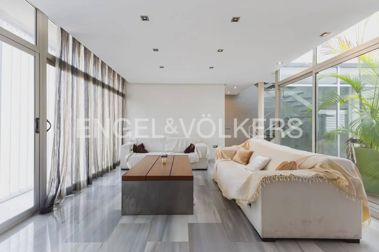 6 Zimmer Haus zu verkaufen in Massamagrell mit Garage - 565.000 € (Ref: 9981309)