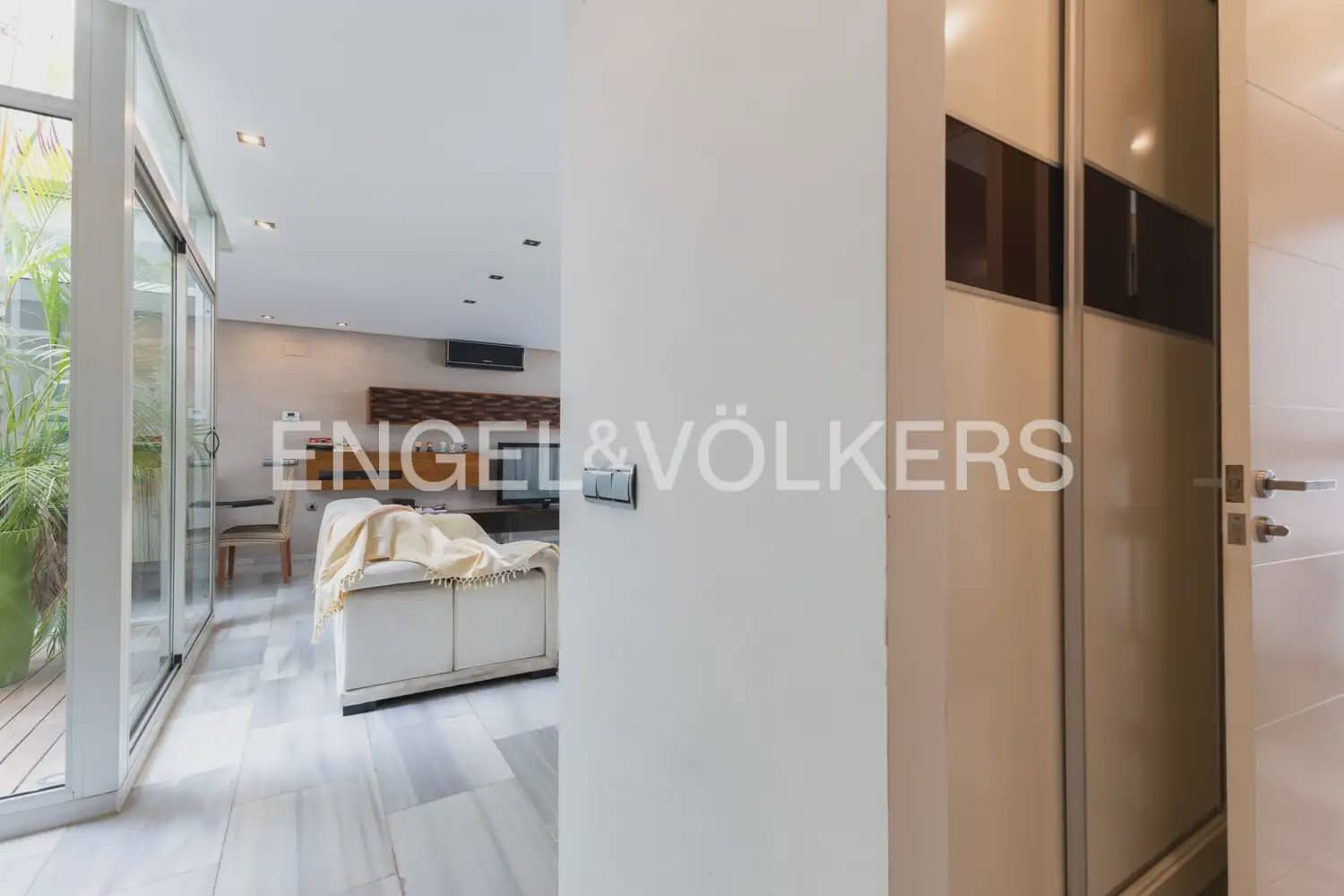 6 Zimmer Haus zu verkaufen in Massamagrell mit Garage - 565.000 € (Ref: 9981309)
