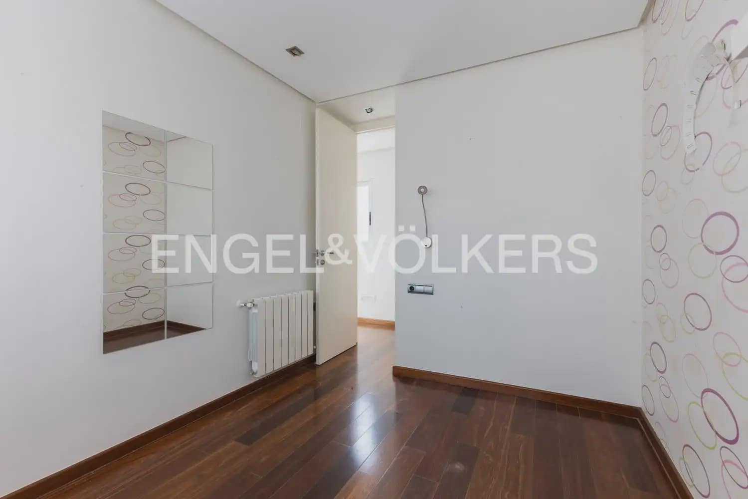 6 Zimmer Haus zu verkaufen in Massamagrell mit Garage - 565.000 € (Ref: 9981309)