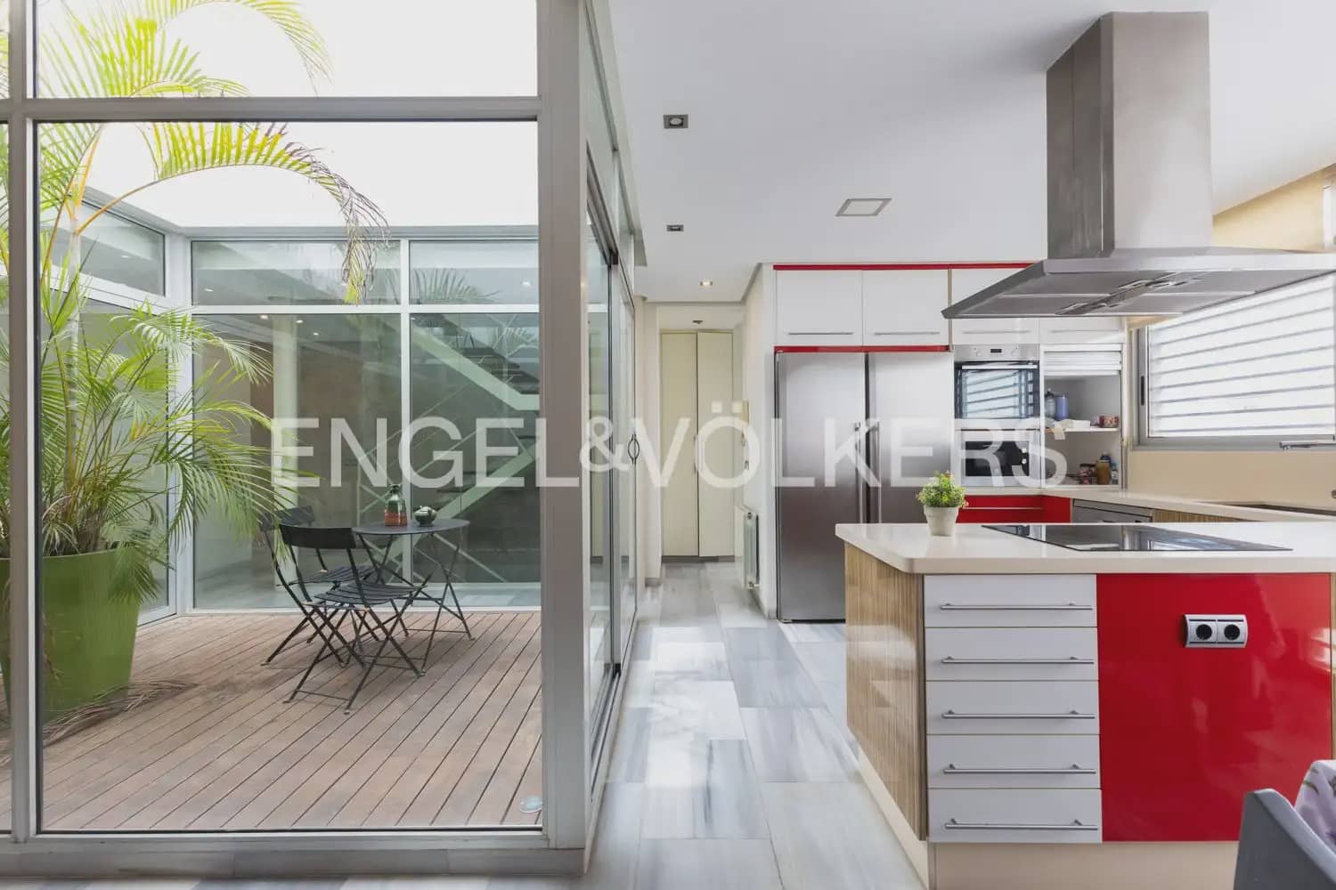 6 Zimmer Haus zu verkaufen in Massamagrell mit Garage - 565.000 € (Ref: 9981309)