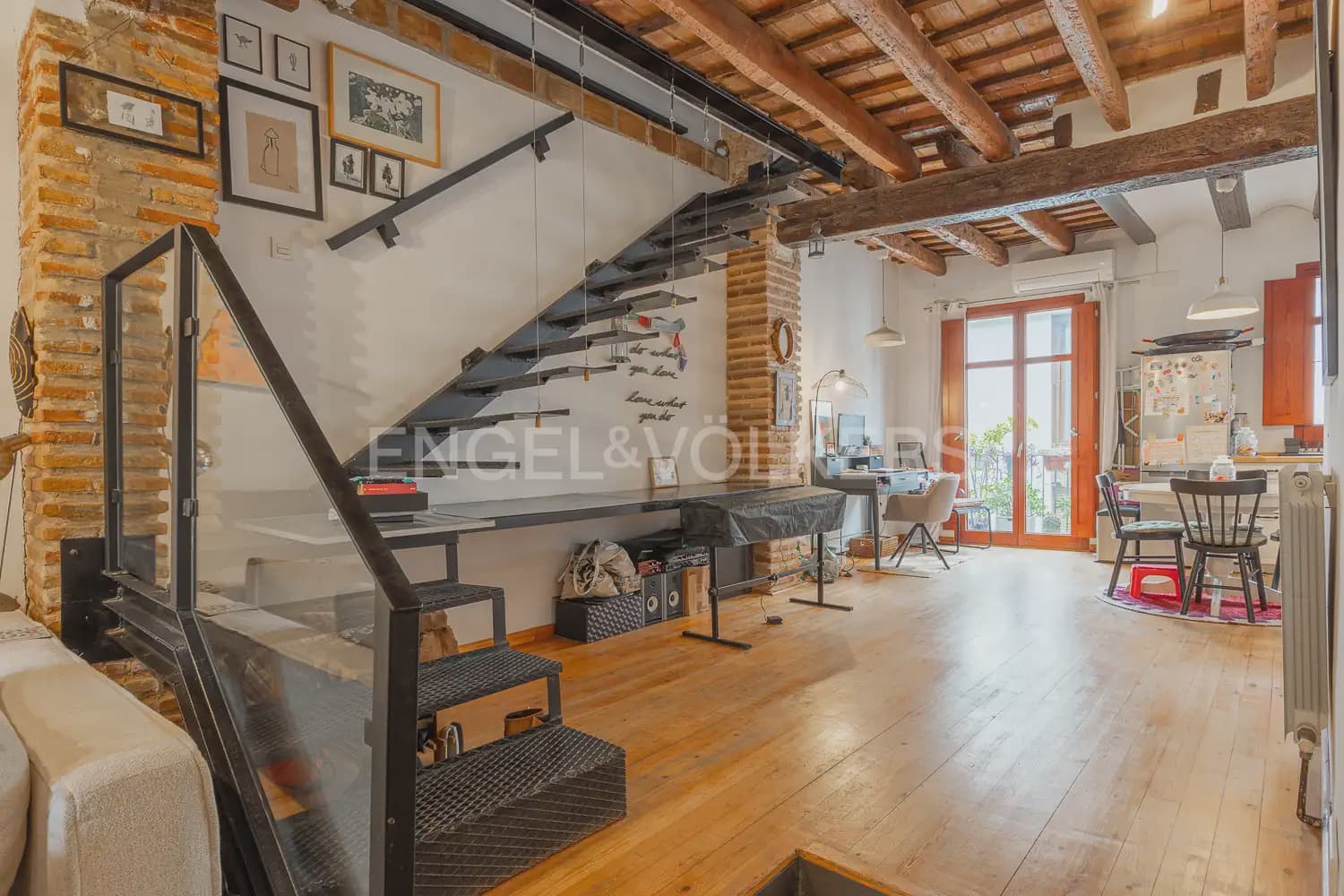2 makuuhuone Asunto vuokrattavana paikassa Valencia kaupunki - 1 500 € (Ref: 9981539)