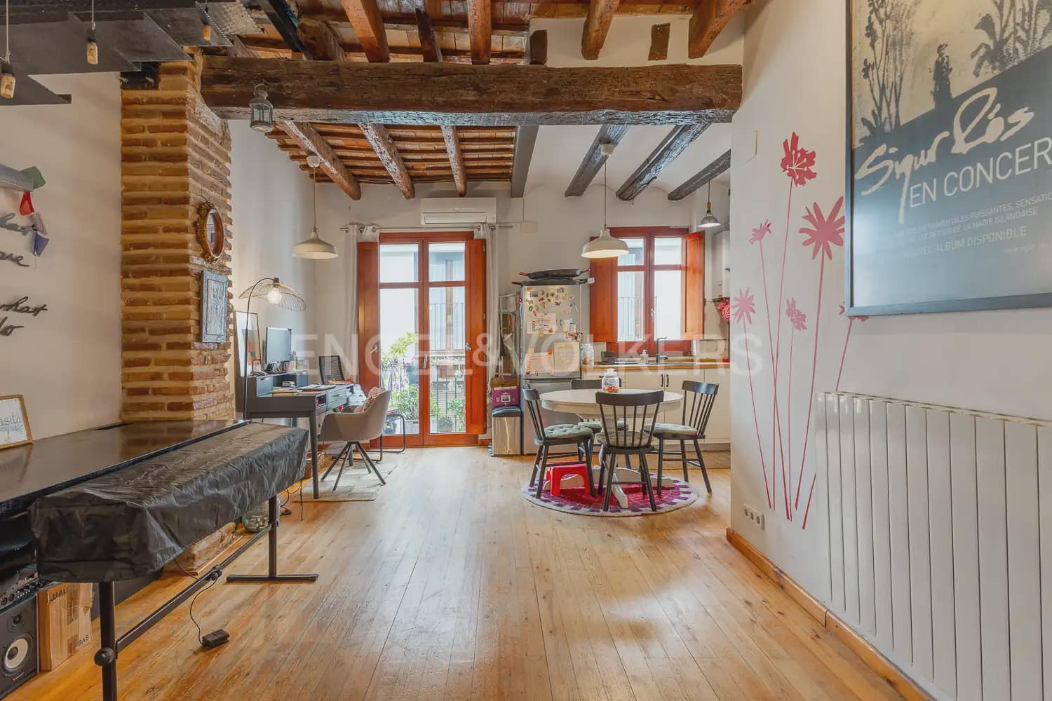 2 makuuhuone Asunto vuokrattavana paikassa Valencia kaupunki - 1 500 € (Ref: 9981539)