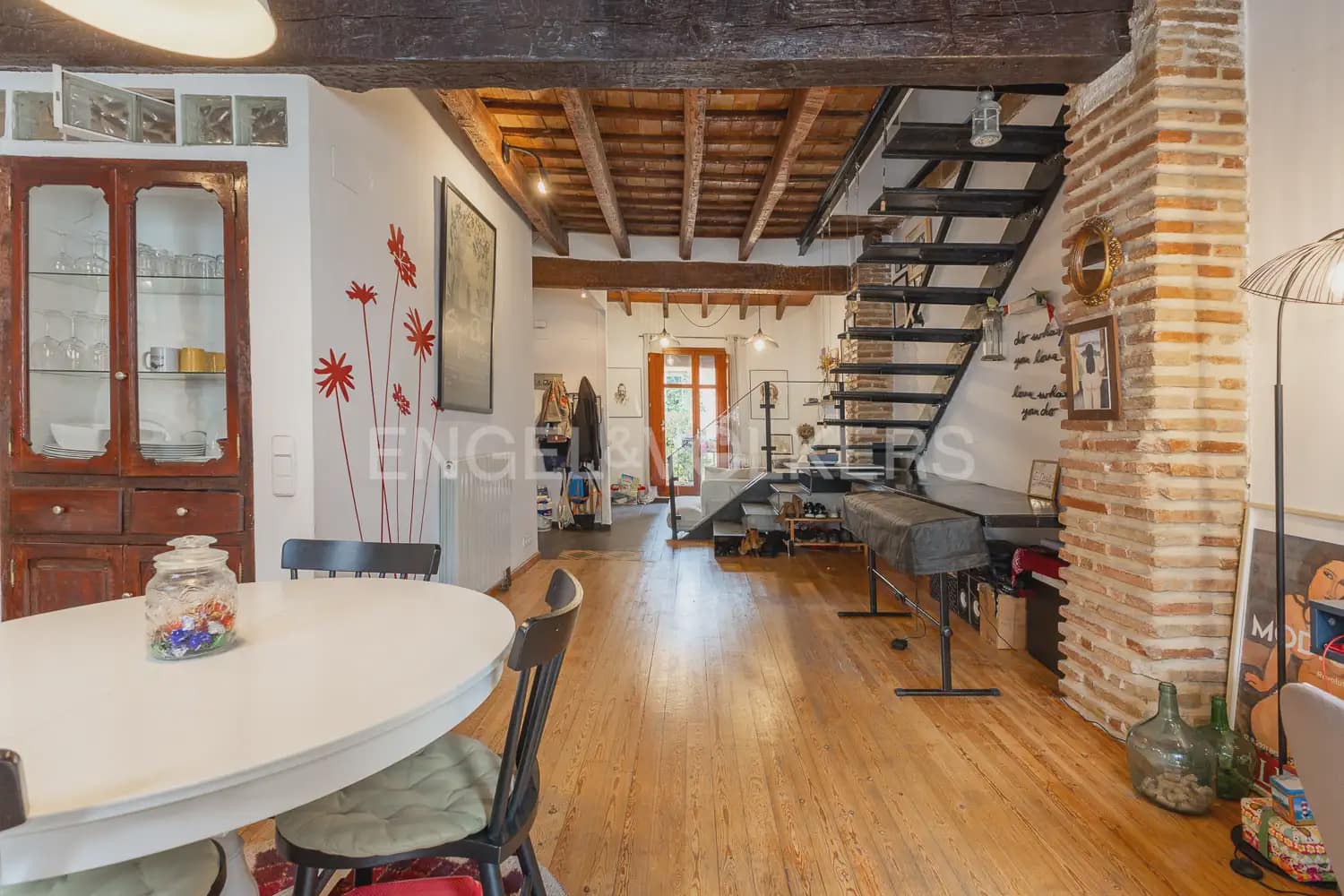 2 makuuhuone Asunto vuokrattavana paikassa Valencia kaupunki - 1 500 € (Ref: 9981539)