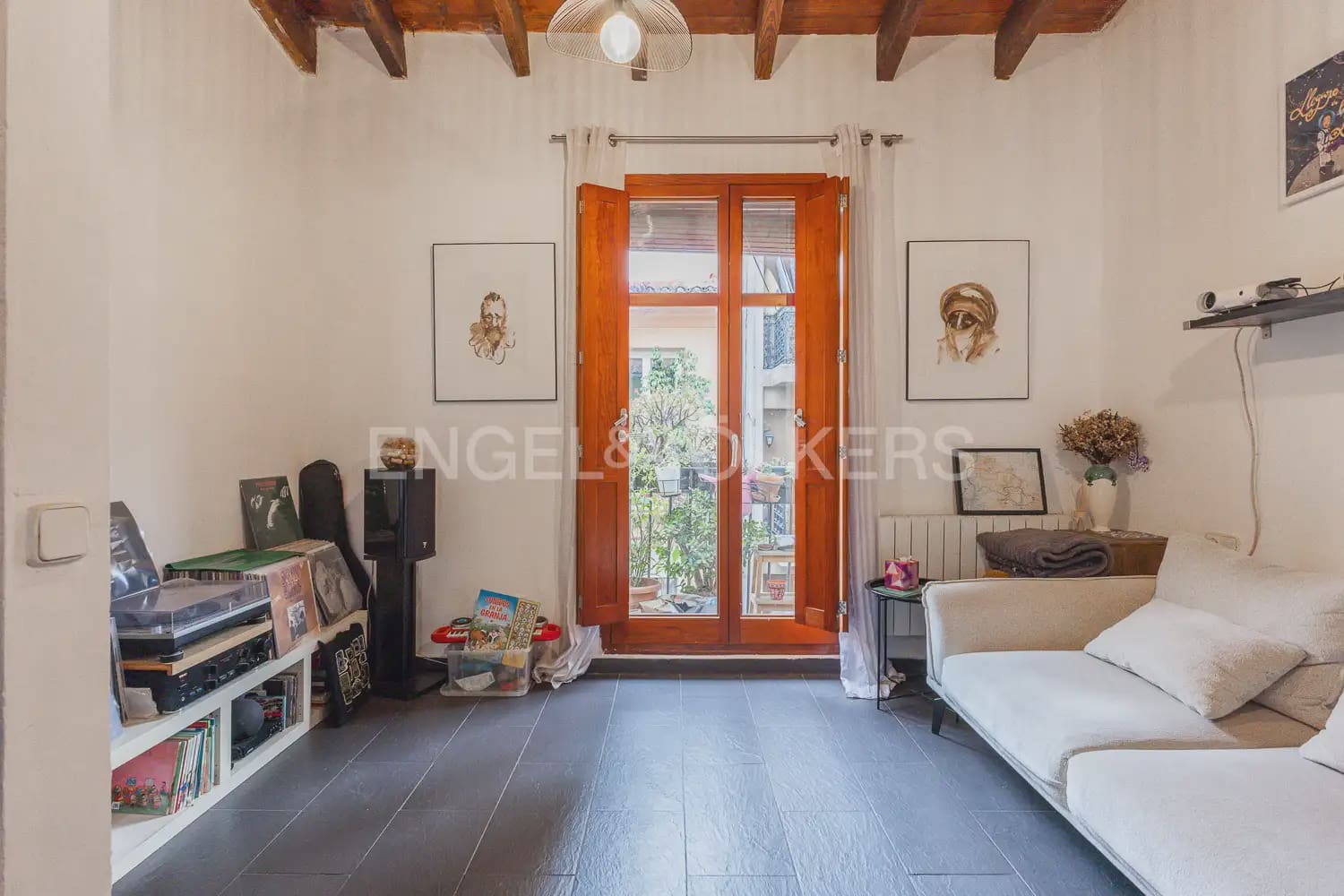 2 makuuhuone Asunto vuokrattavana paikassa Valencia kaupunki - 1 500 € (Ref: 9981539)